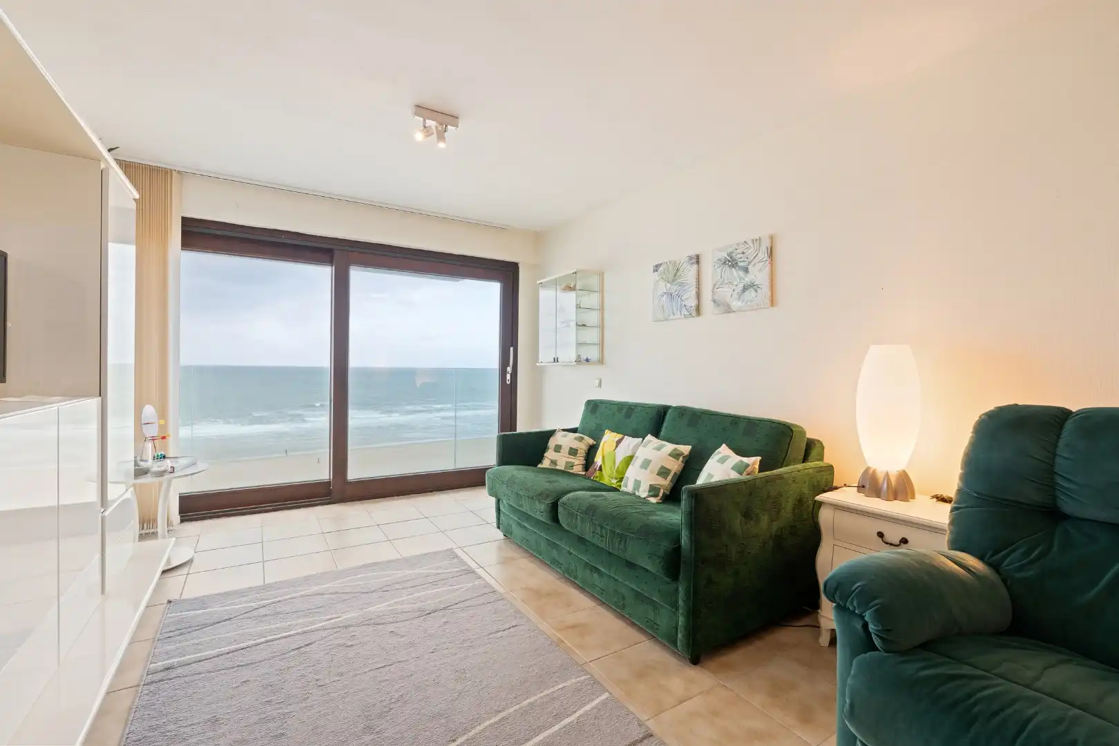 APPARTEMENT MET FRONTAAL ZEEZICHT EN TERRAS – 2 SLAAPKAMERS foto 2