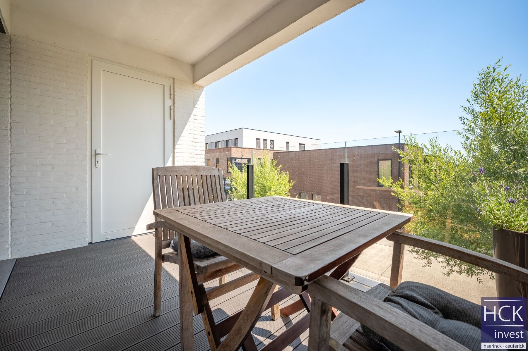 KRUISHOUTEM - Knap recent app. op topligging in centrum +  2 terrassen! foto 7