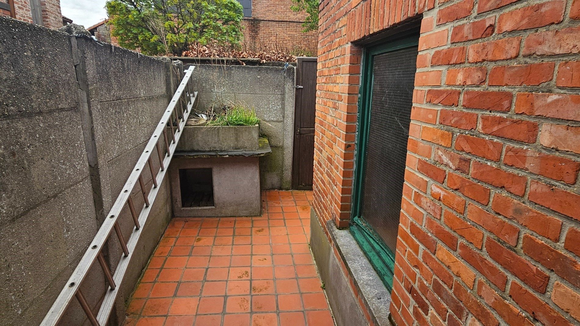 Renovatiewoning met 2 tot 3 slk, garage en koertje aan gunstige prijs foto 13