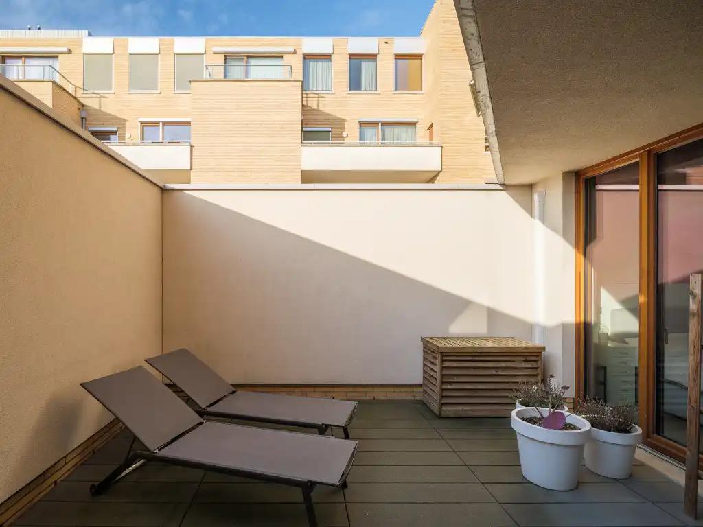 Lichtrijk appartement met weids zicht, twee slaapkamers en drie bijzonder ruime terrassen, gelegen in een bruisende en dynamische omgeving. foto 15