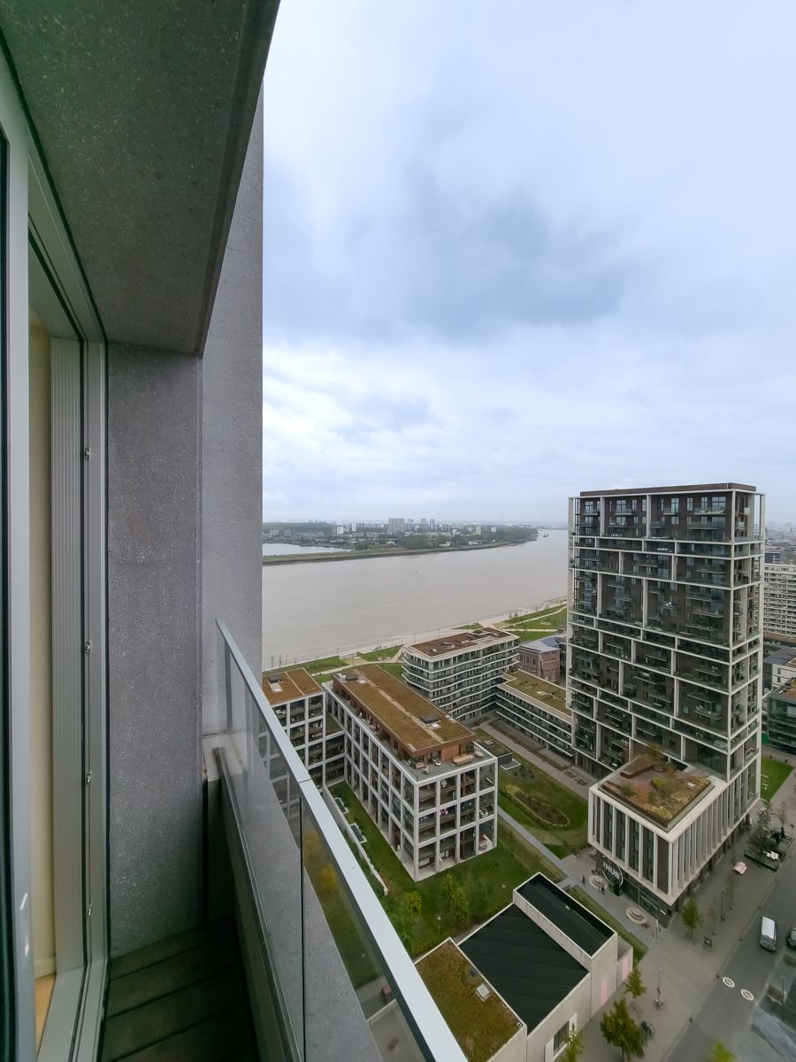 Prachtig 2-kamer app. met prachtig zicht over park en stad foto 12