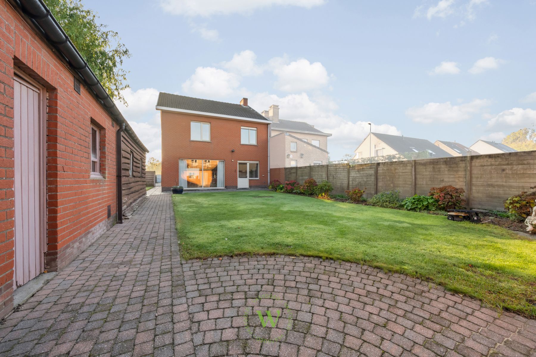 Lichtrijke woning met 4 slpks en bijgebouw Sint-Michiels foto 3