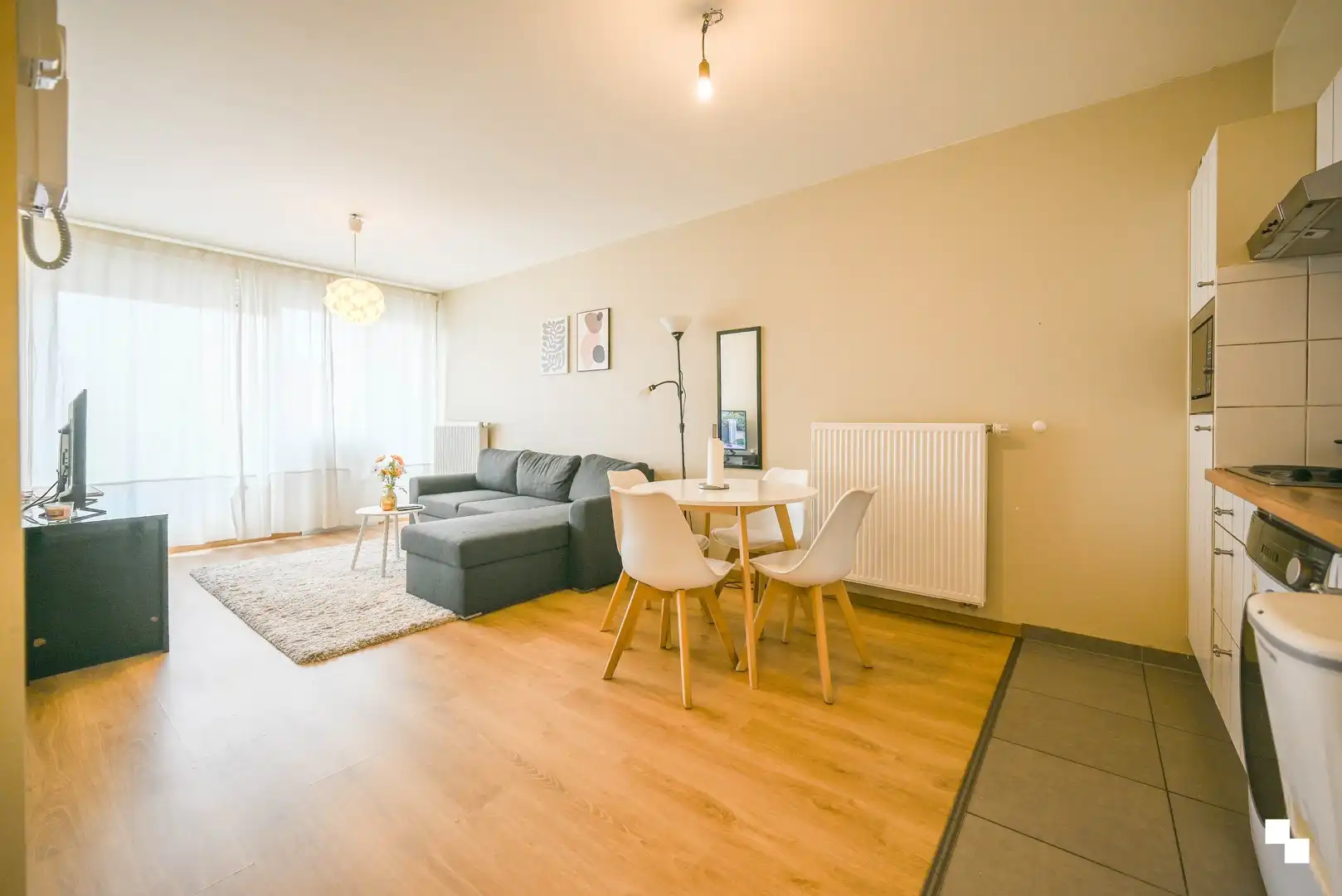 éénslaapkamerappartement in centrum Waregem foto 3