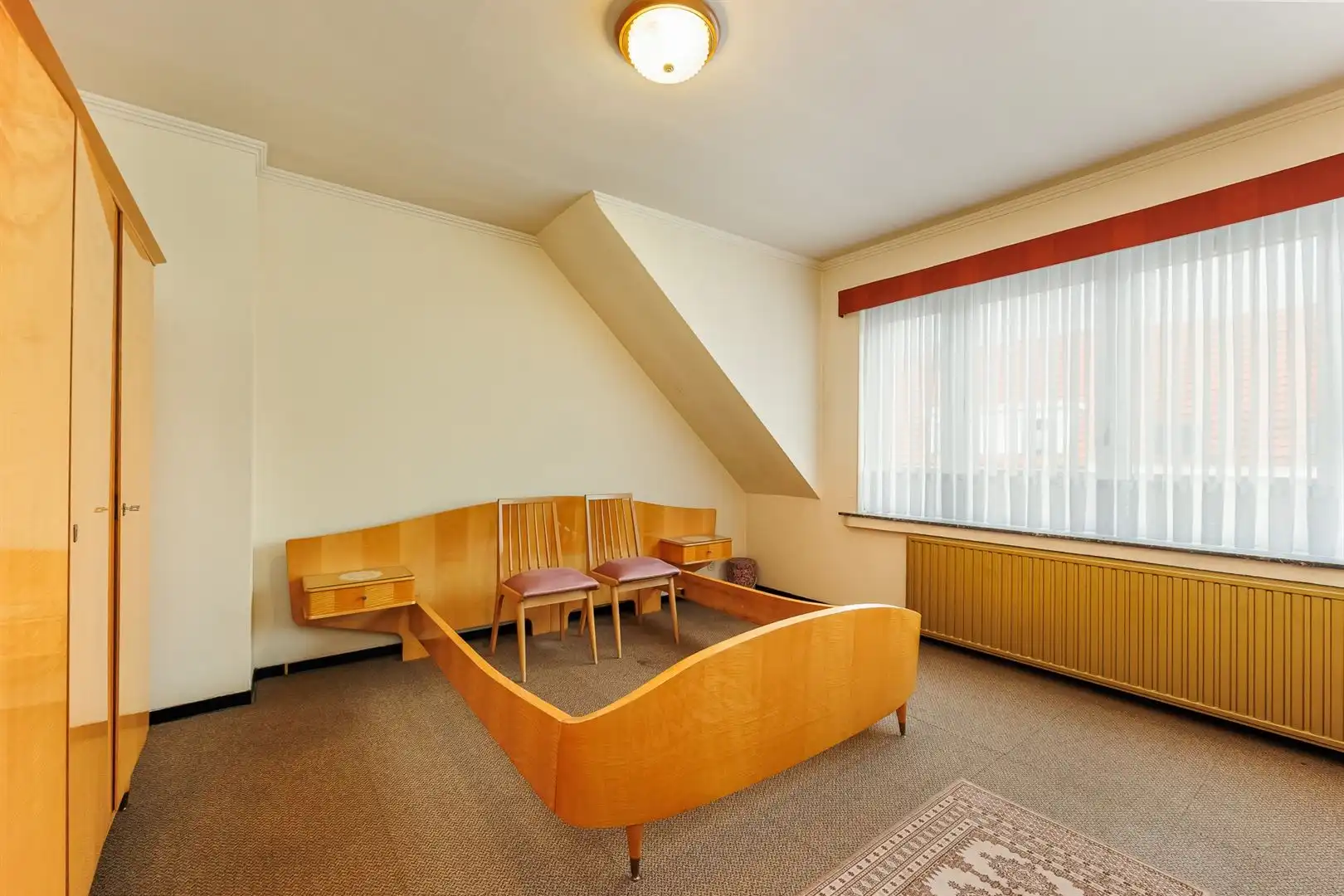Ruime woning, perfect onderhouden met een zonnige tuin. foto 20