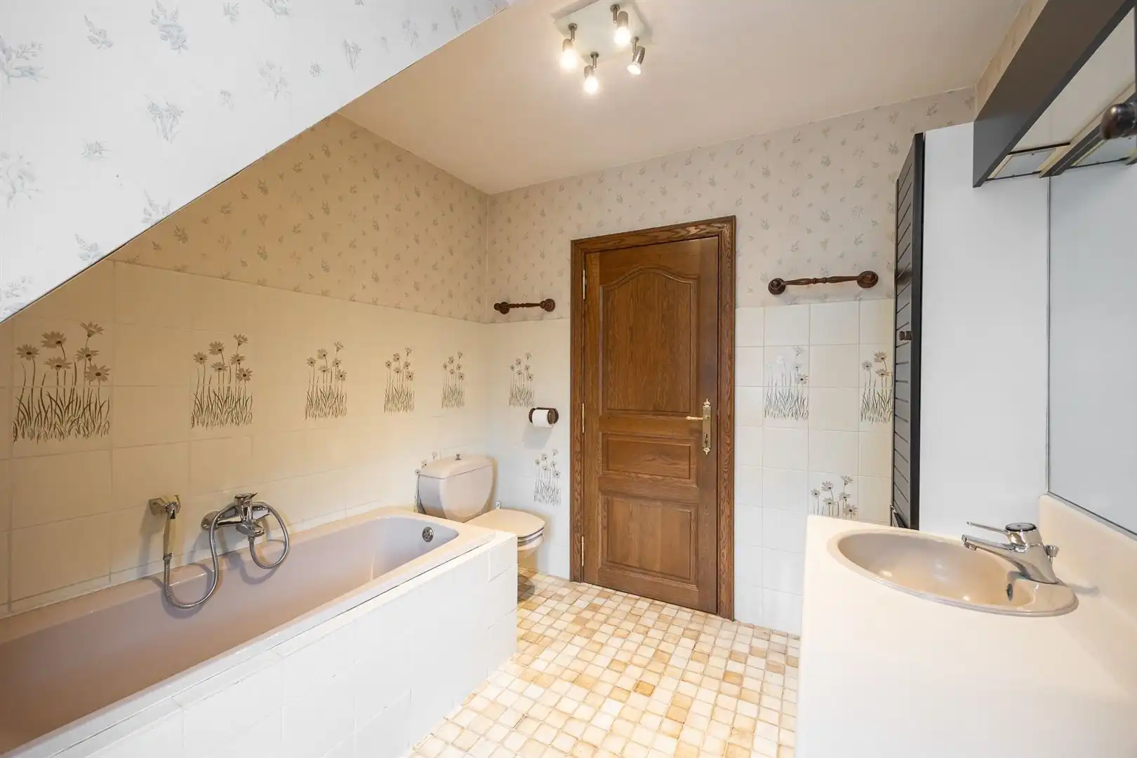 Wonen met zicht op weiland in rustige doodlopende straat foto 18