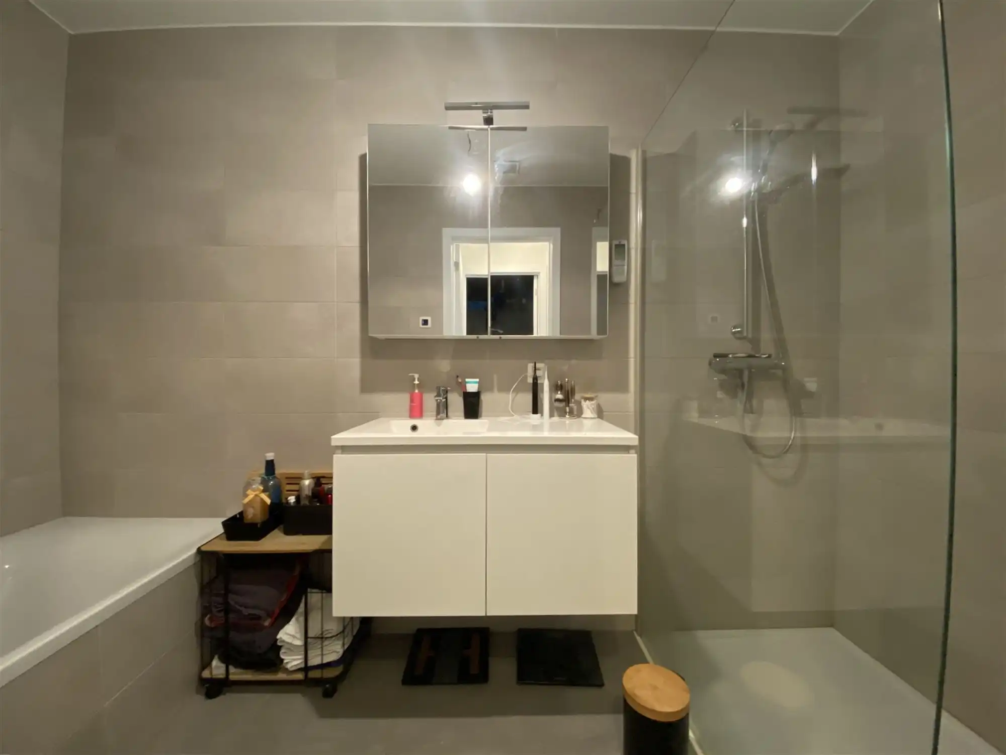 Appartement met twee slaapkamers in een rustige en mooie residentie foto 8