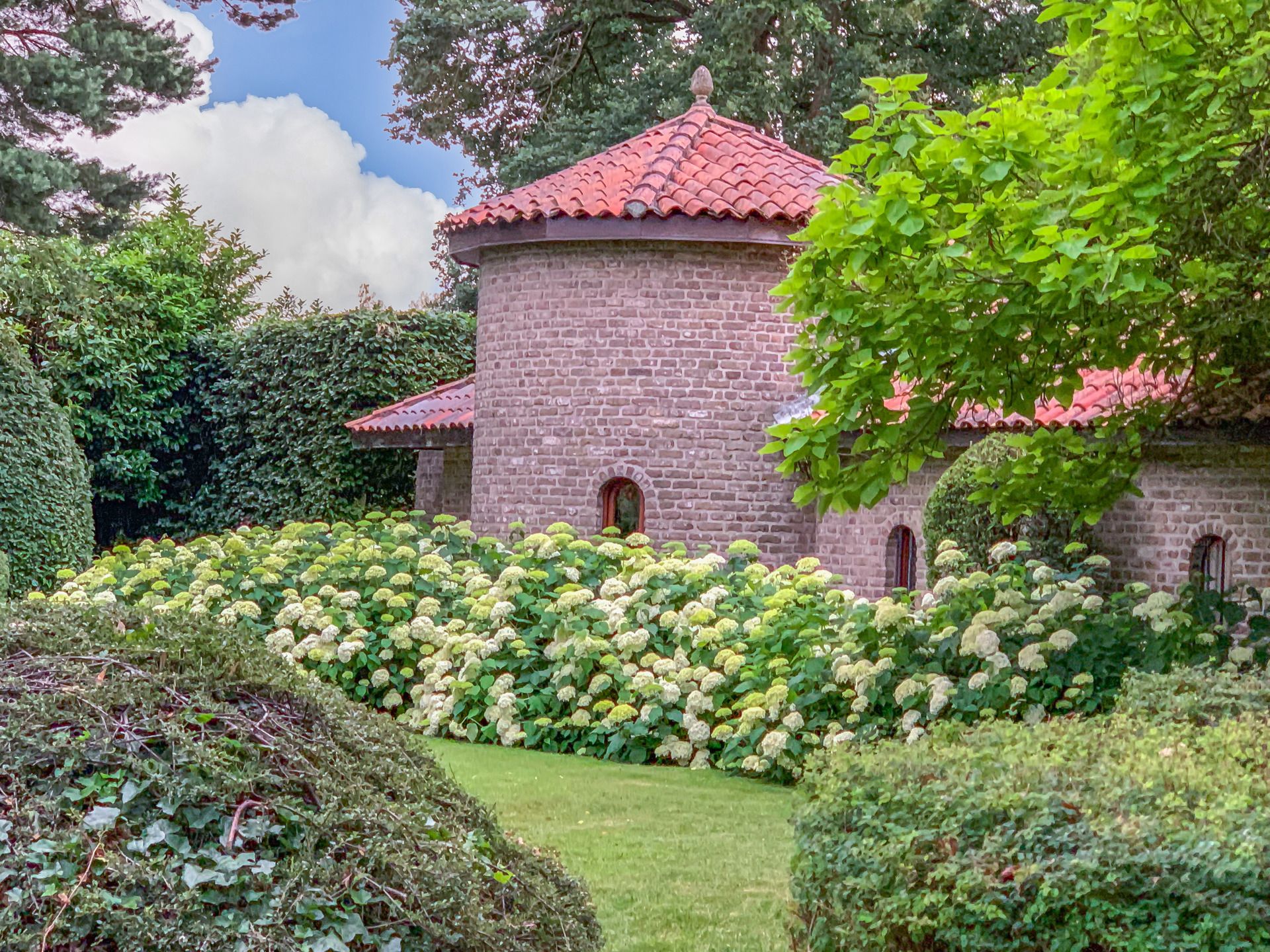 Unieke woning met prachtige tuin en veel privacy foto 25