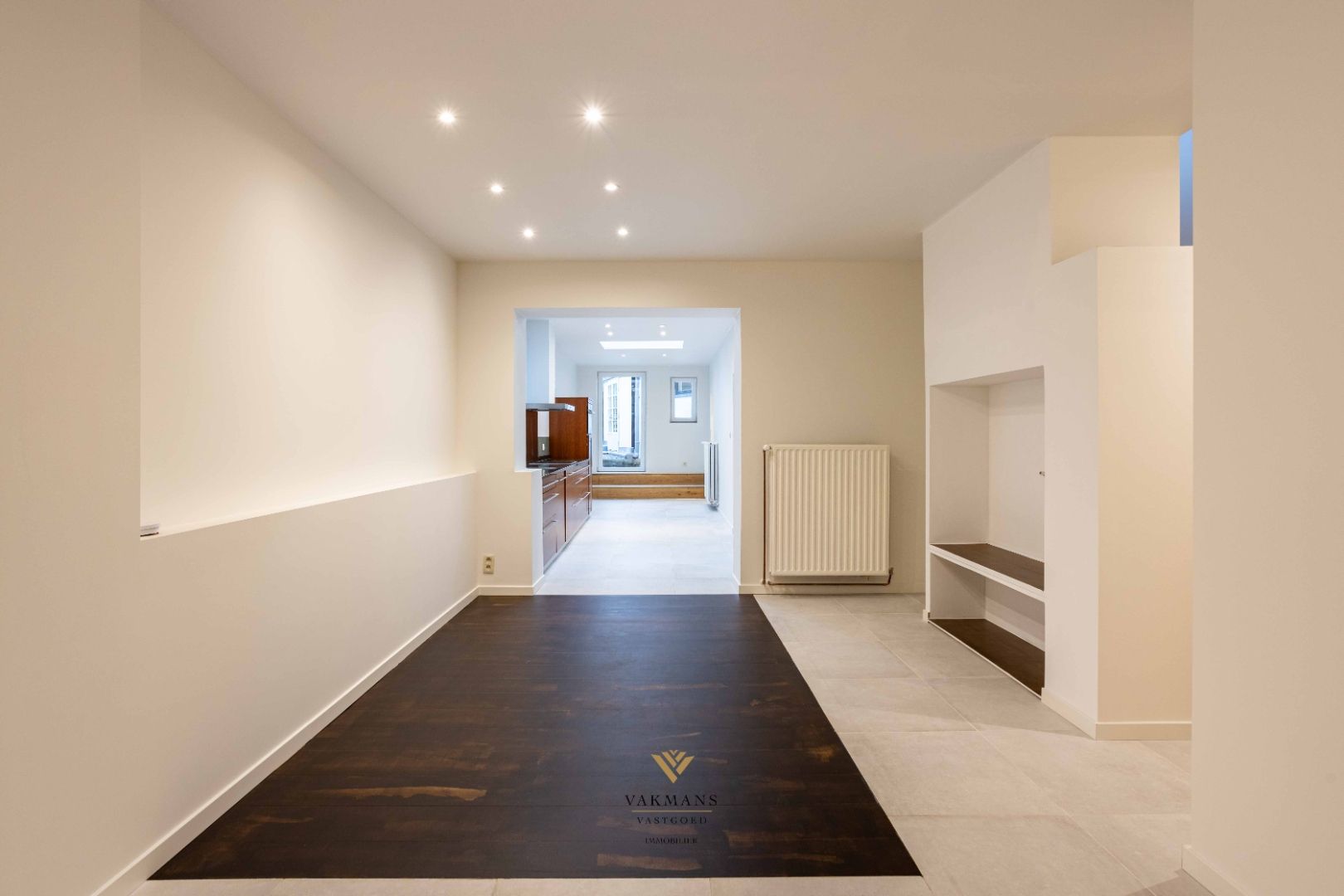 Prachtige gerenoveerde woning met 3 slaapkamers en tuin foto 10