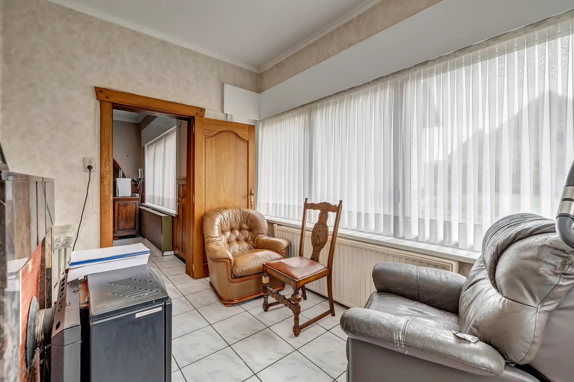 Ruime woning met twee entiteiten en ruime garage foto 3