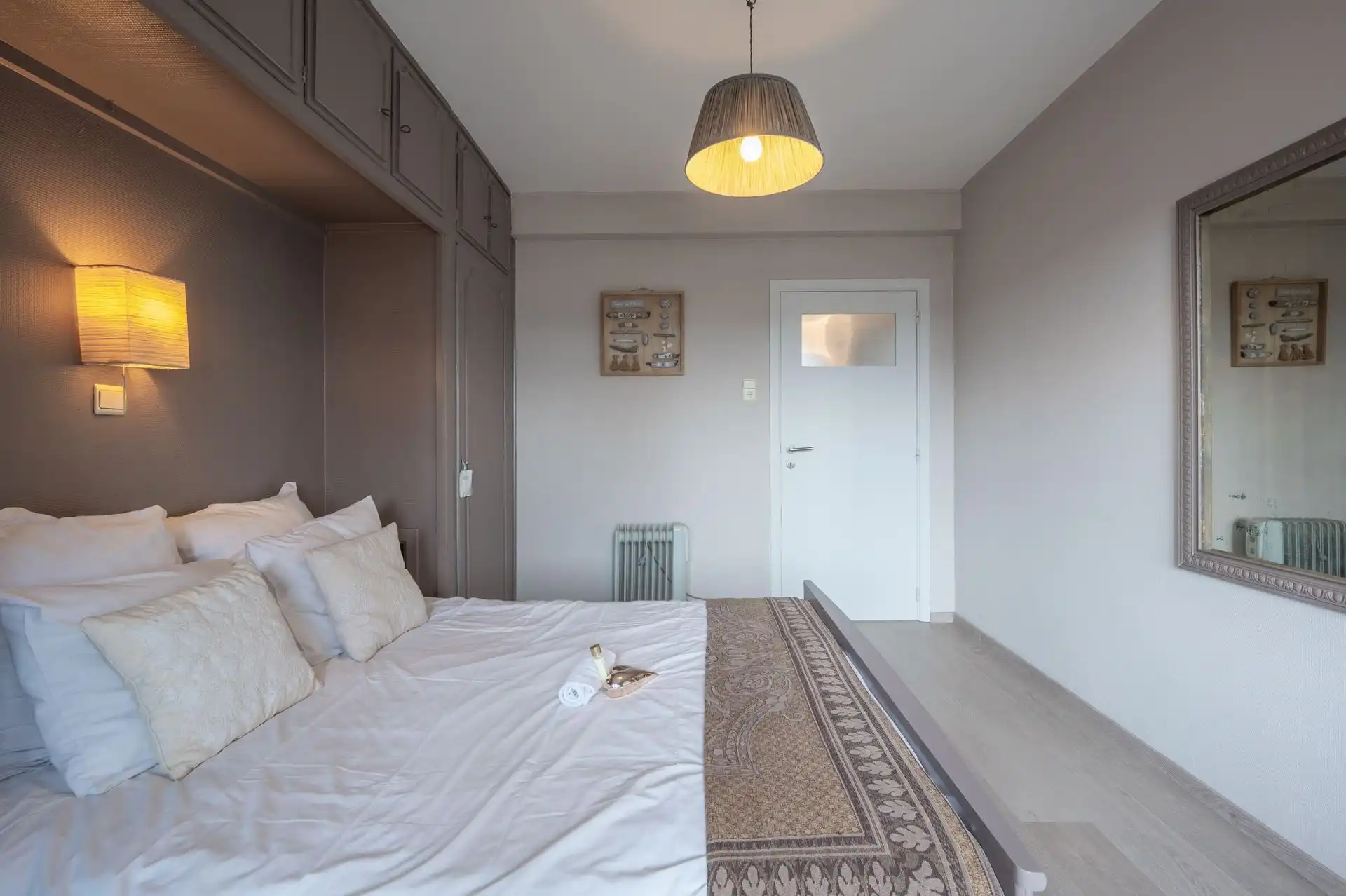 Instapklaar gemeubeld appartement op de Zeedijk van Blankenberge foto 8