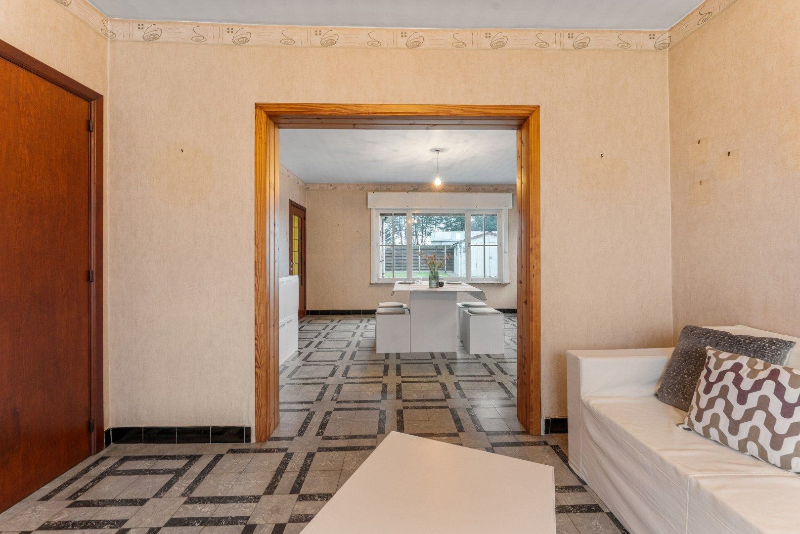 Karaktervolle woning nabij het centrum van Maldegem foto 5