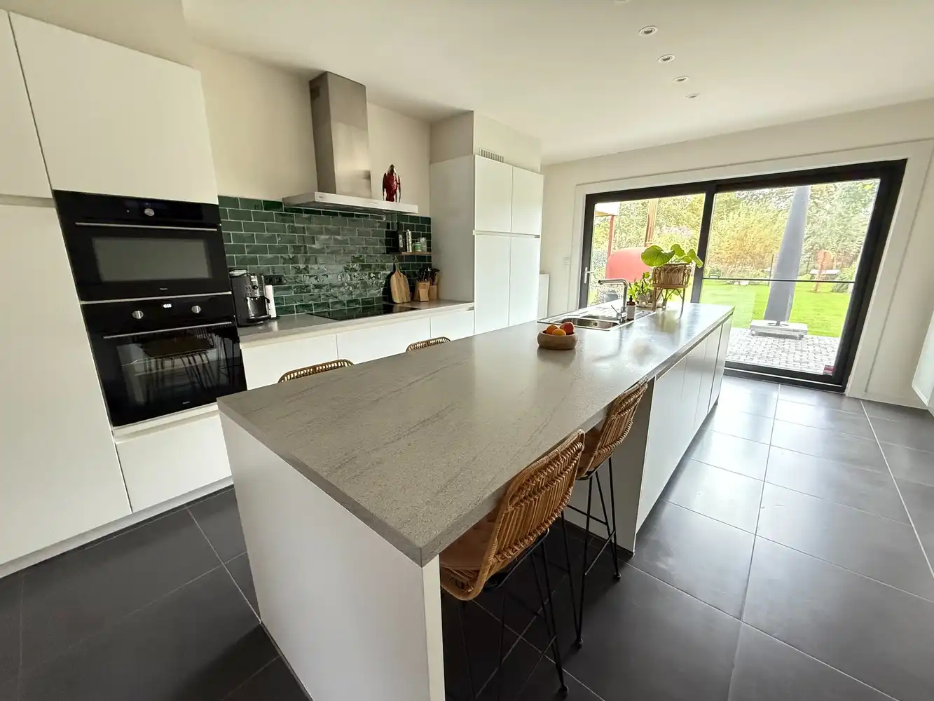 Instapklare woning met 3 Slpks en prachtige tuin foto 7