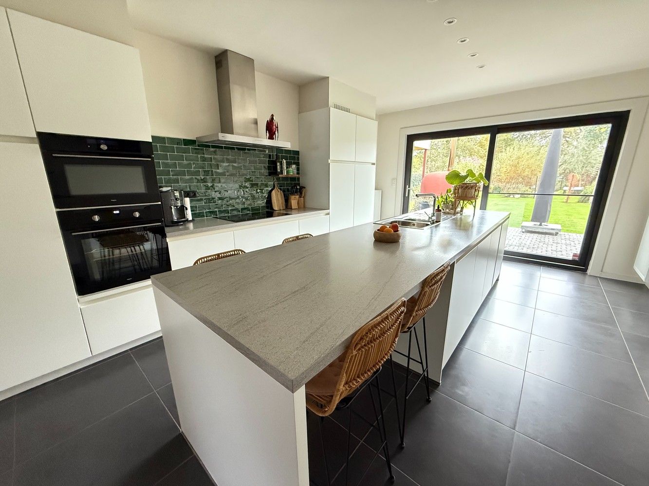 Instapklare woning met 3 Slpks en prachtige tuin foto 7