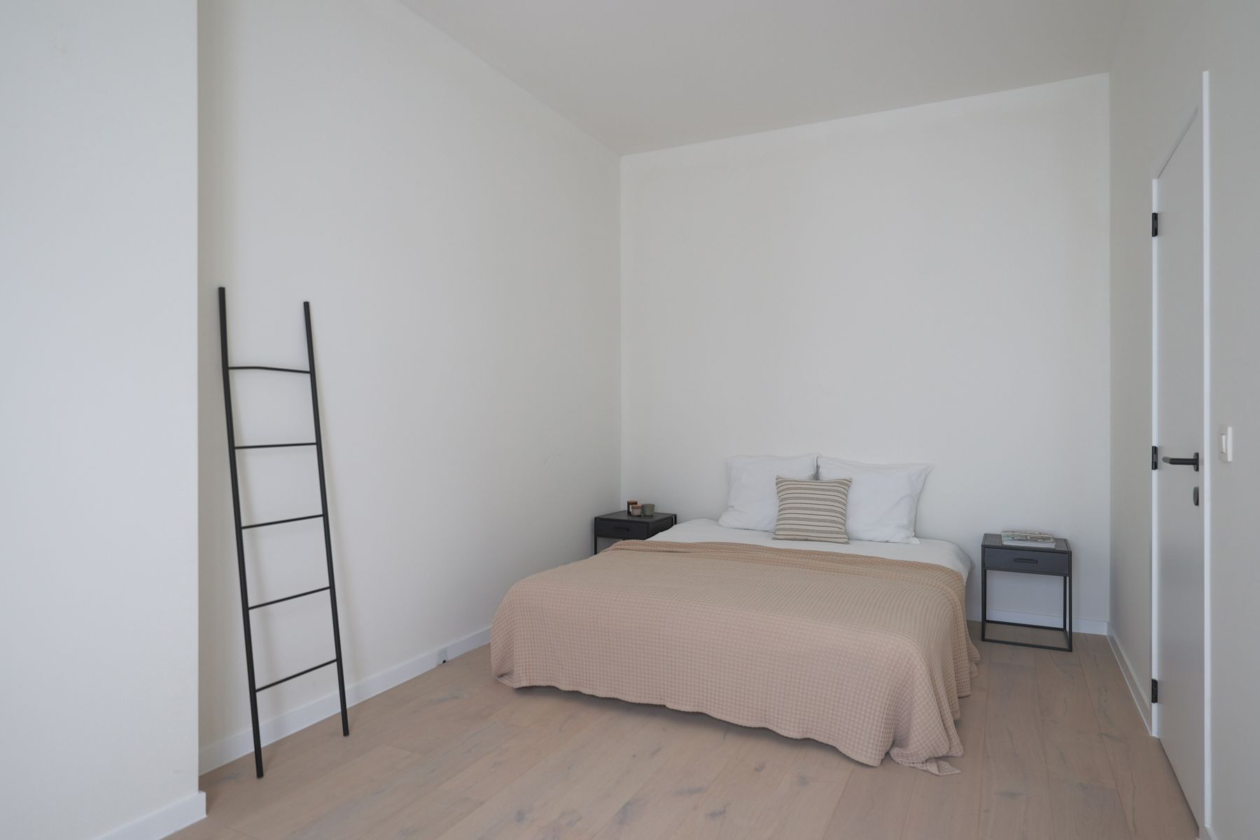 Prachtig gelijkvloerse 3 SLK appartement in St-Andrieswijk foto 10