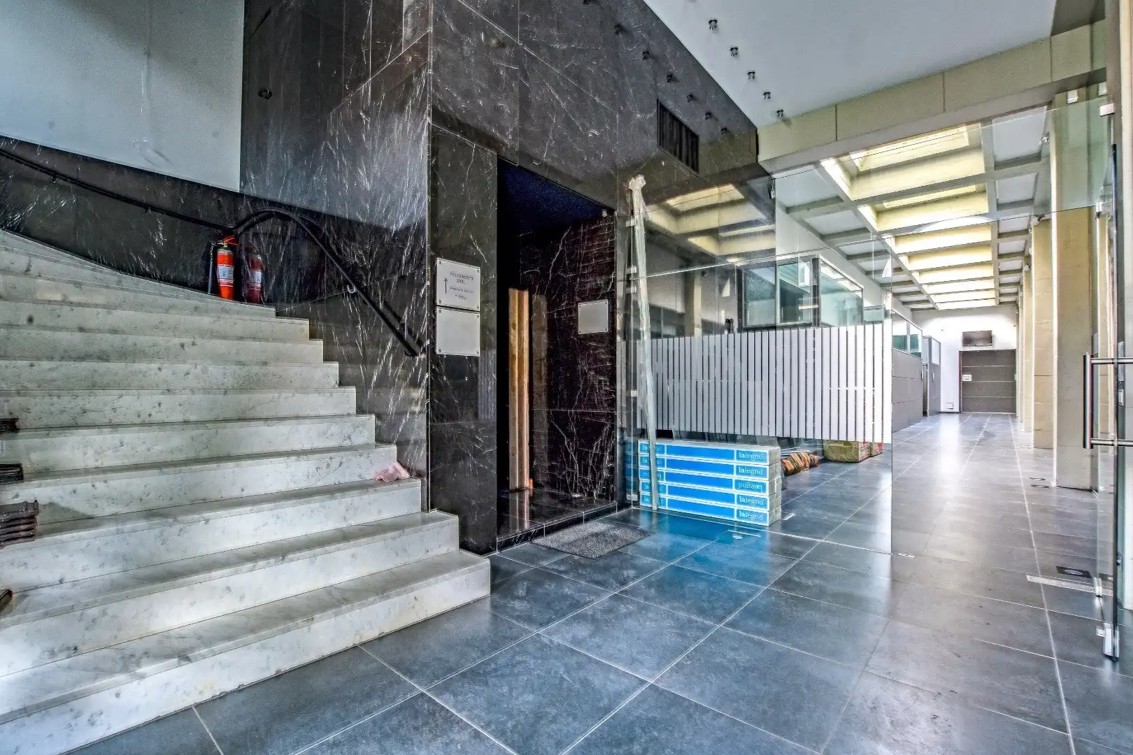 UNIEK ONTWIKKELINGSPROJECT IN HARTJE VEURNE - VOORMALIG BANKGEBOUW. foto 4