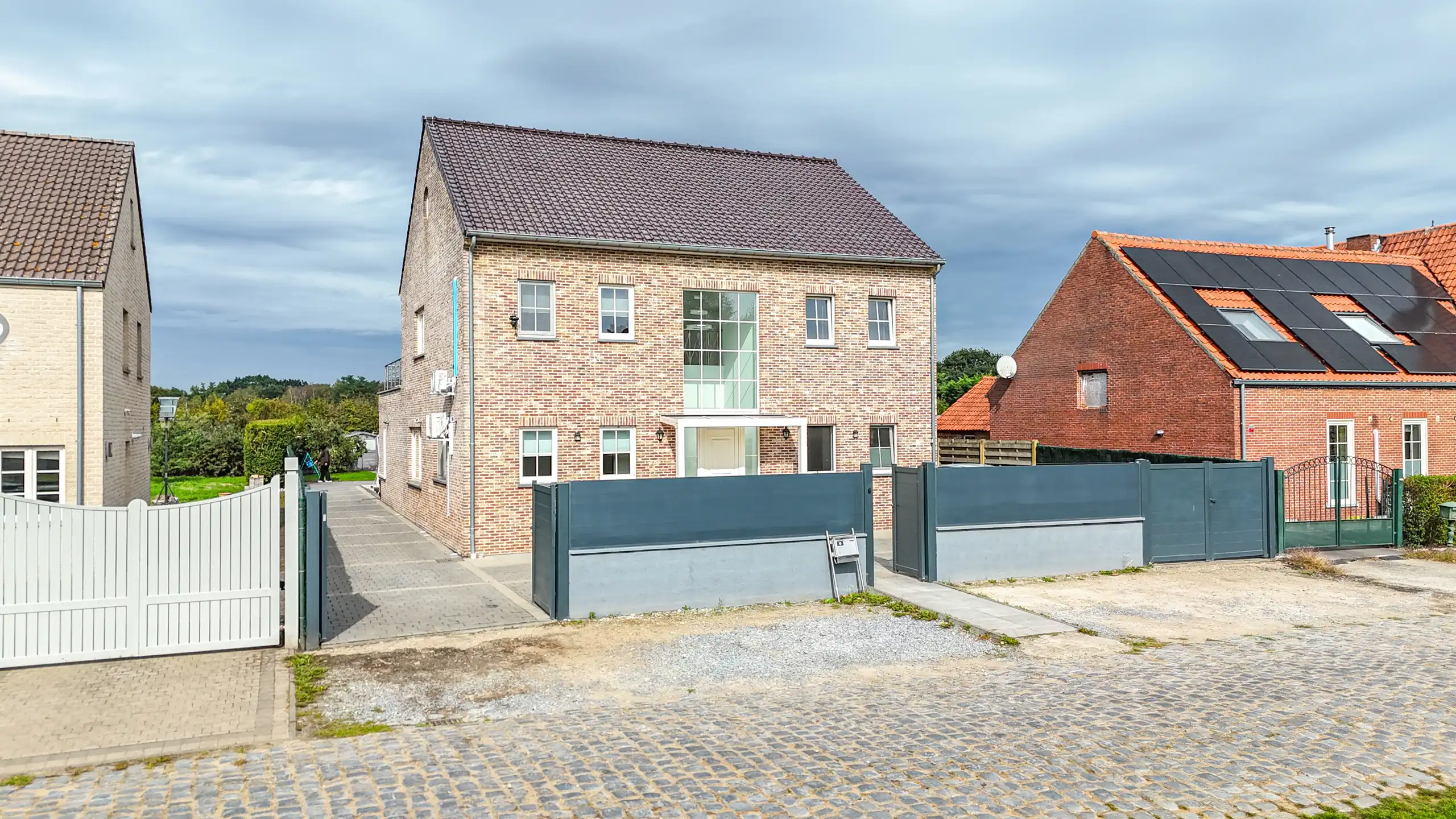 Exclusieve villa met luxueuze leefruimte en 7slpk + veranda! foto 56
