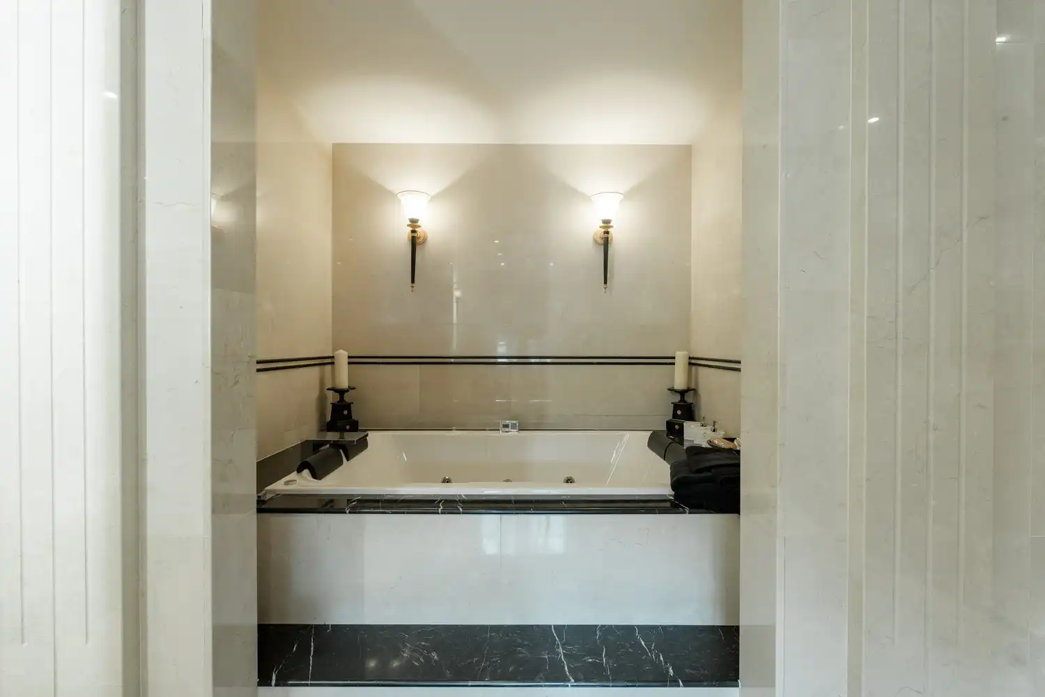 Prachtige villa op een uitzonderlijk domein van 20600m² foto 30