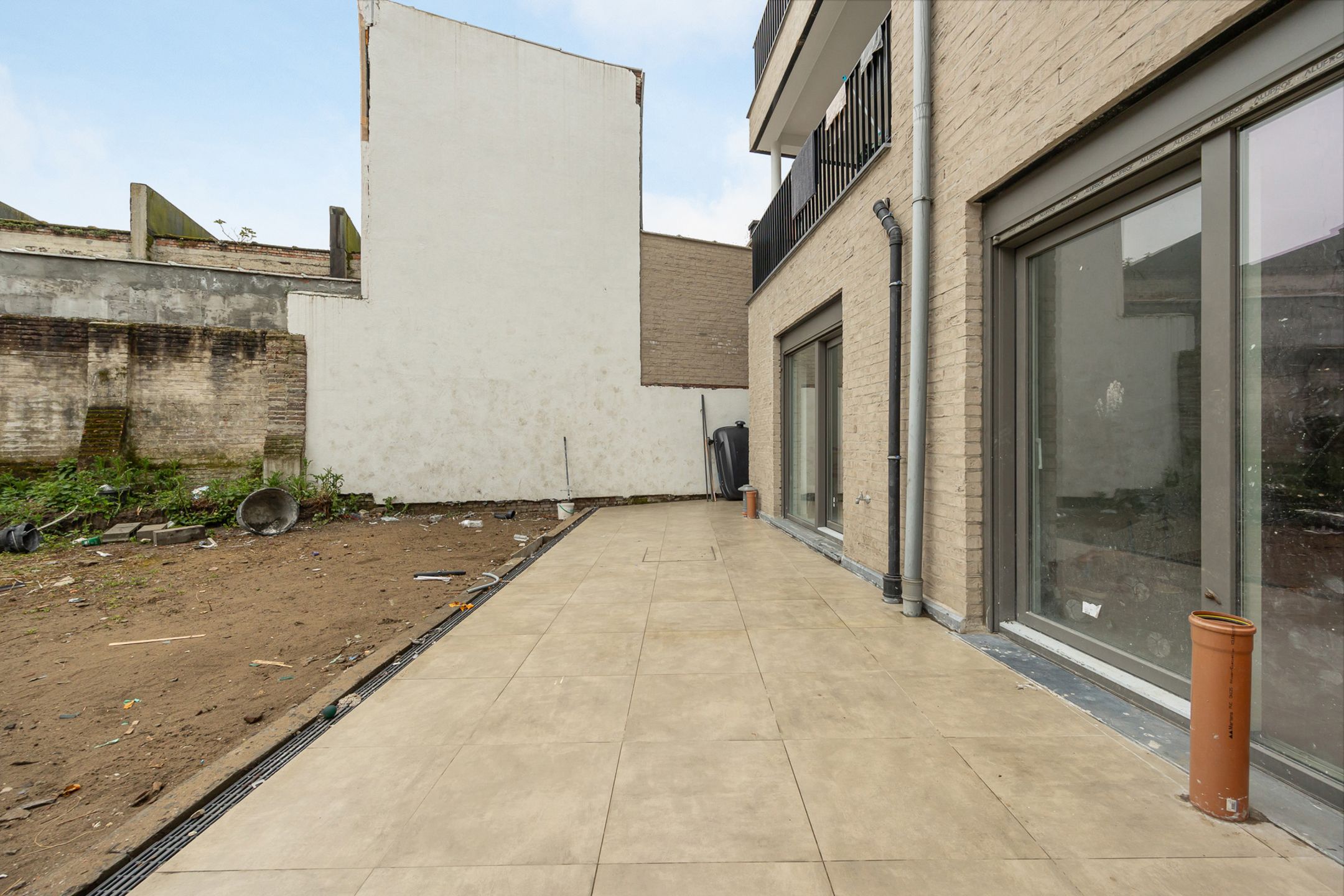 MERKSEM - Volledig nieuw gebouwd kleinschalig project met 3 units foto 4