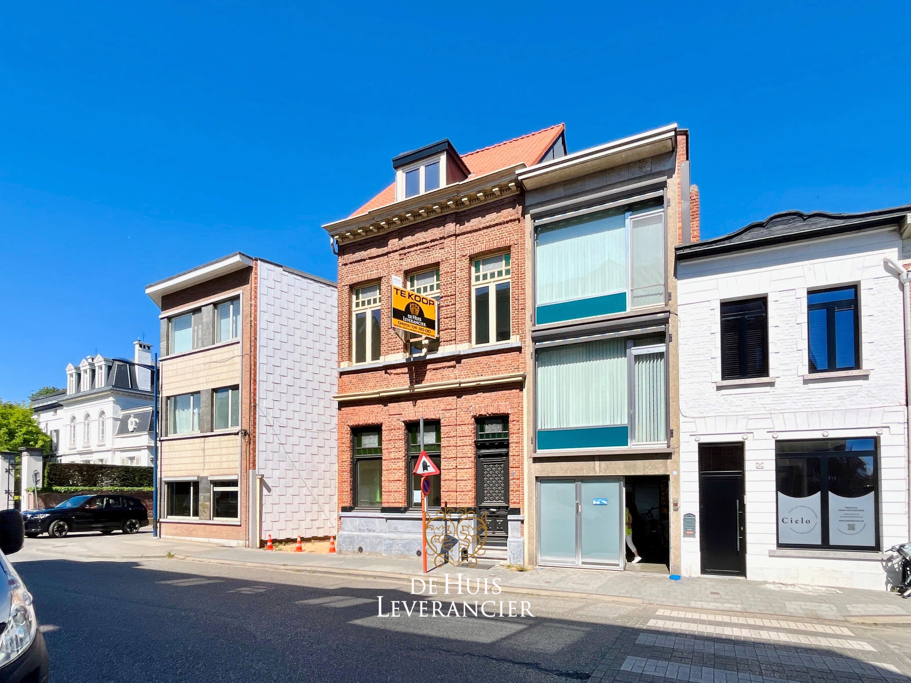 Authentiek wonen in LUXE - statig herenhuis in HARTJE Konitch te koop foto 40