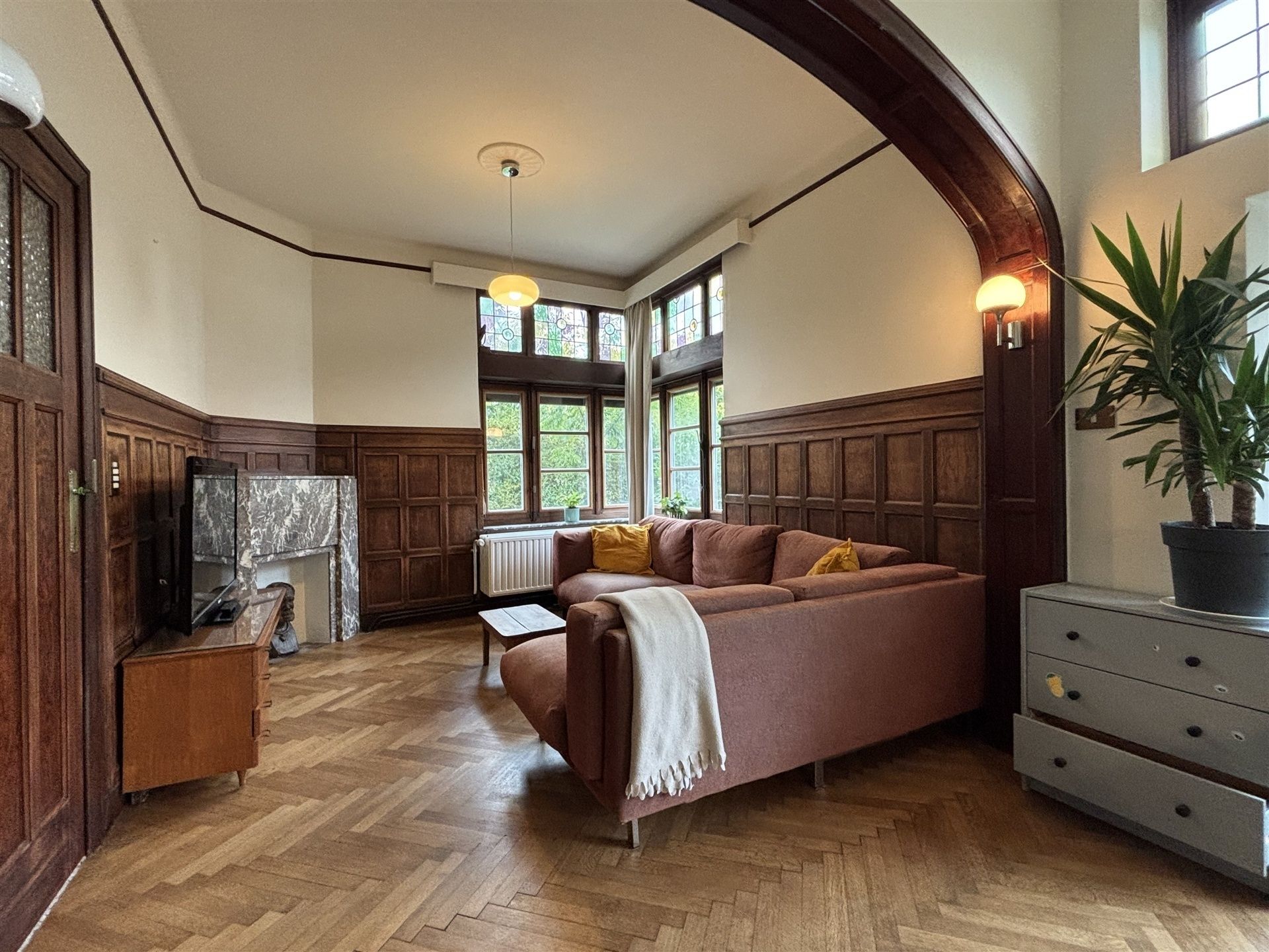 Prachtige, gerenoveerde woning met 4 slaapkamers foto 7