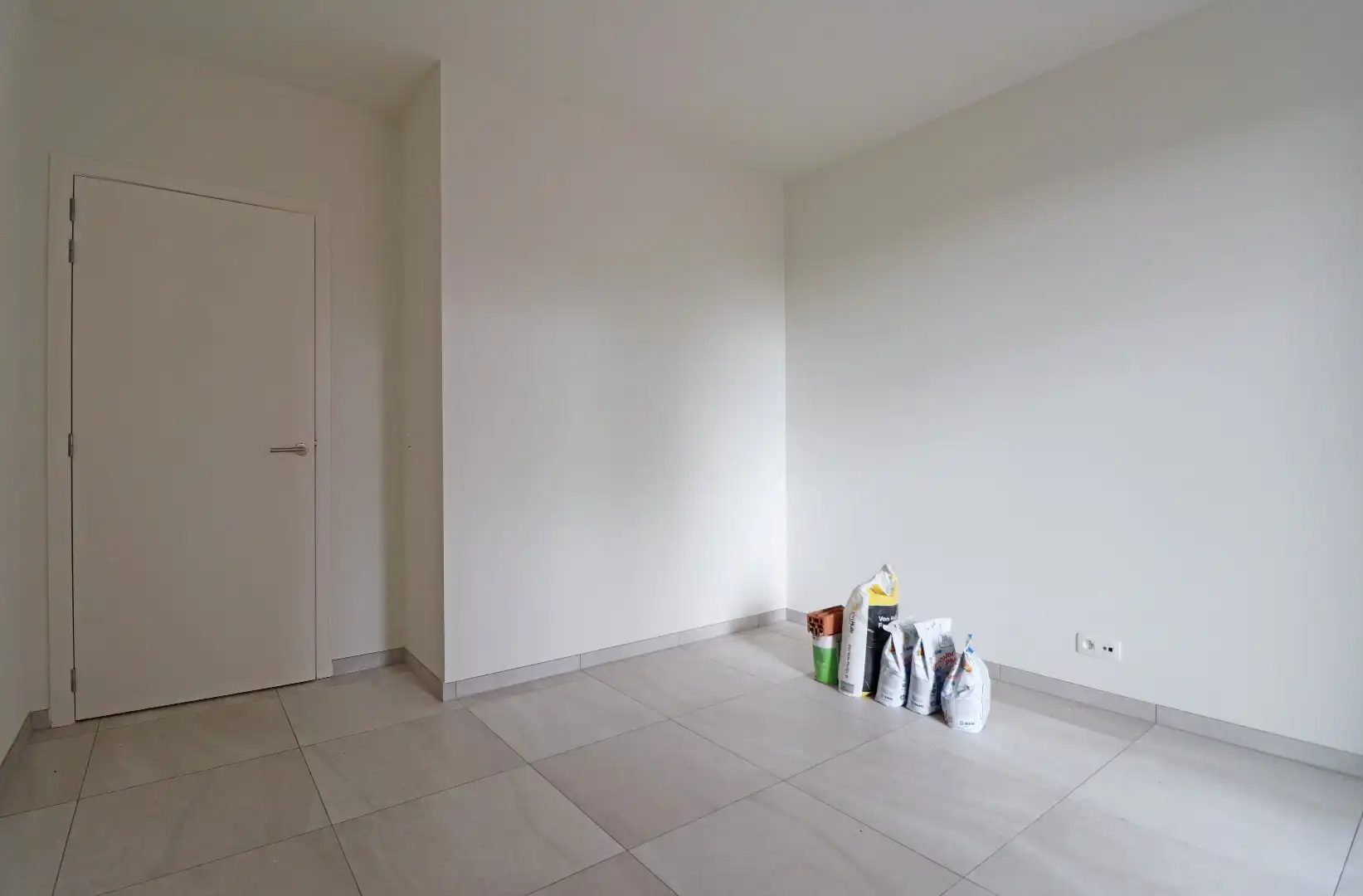 Modern appartement met tuintje foto 6