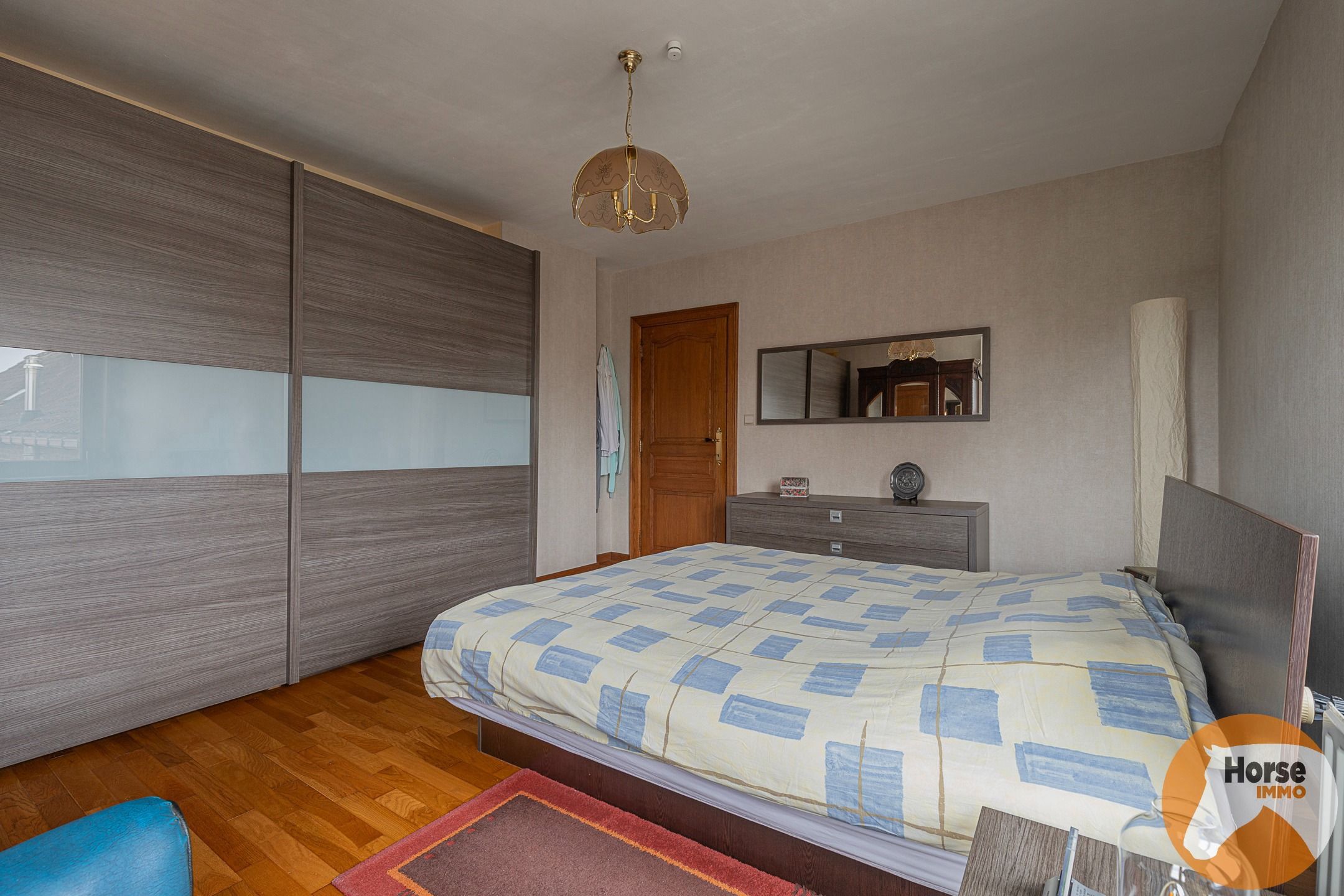 ERPE-MERE - Goed onderhouden woning met magazijn en serres foto 13