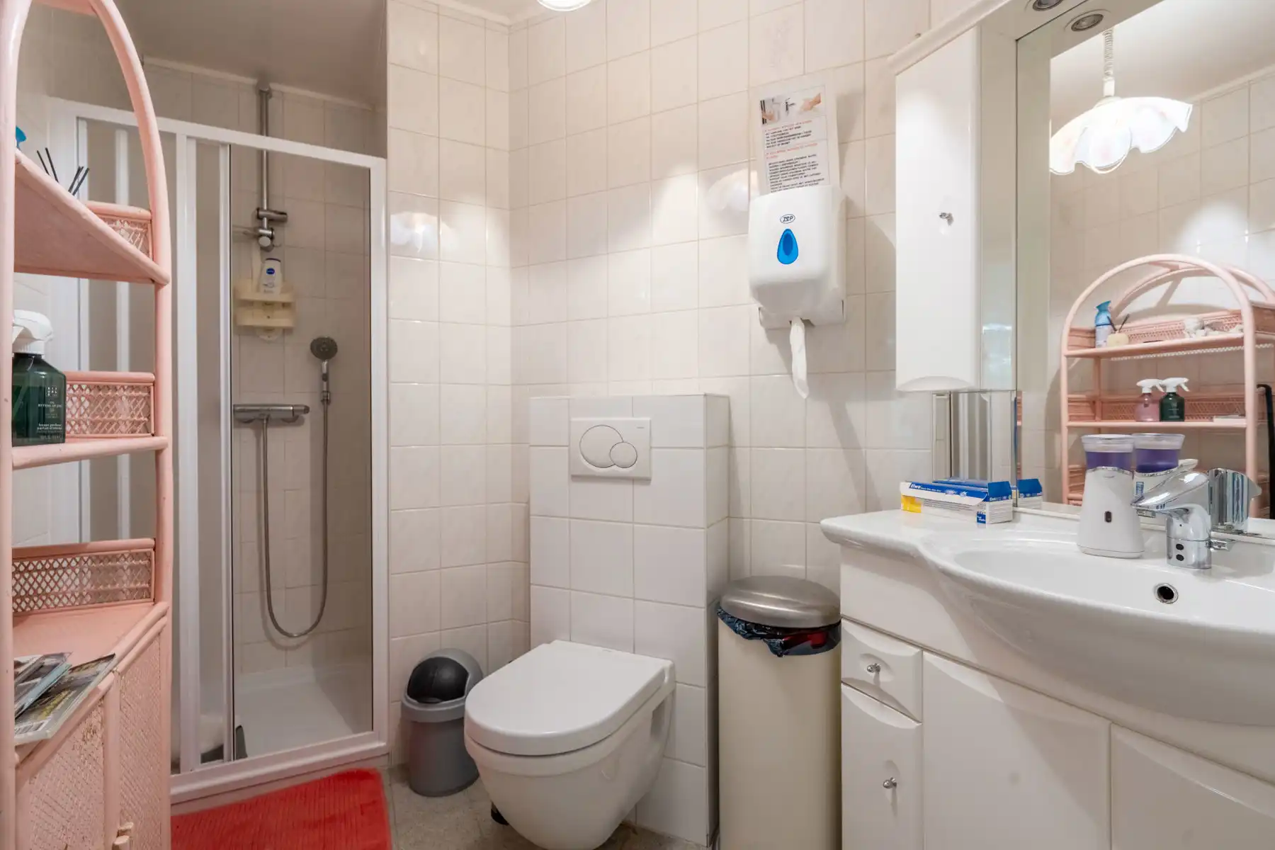 Huis met commercieel pand te koop in Grootlo! foto 8