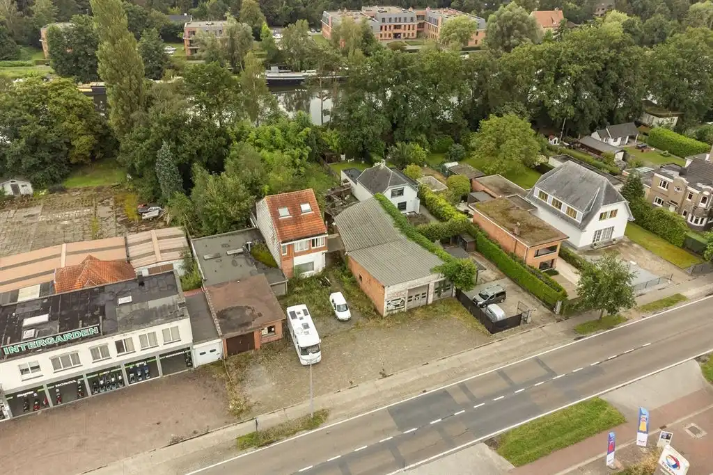 Projectgrond / Woning en magazijnen foto 15