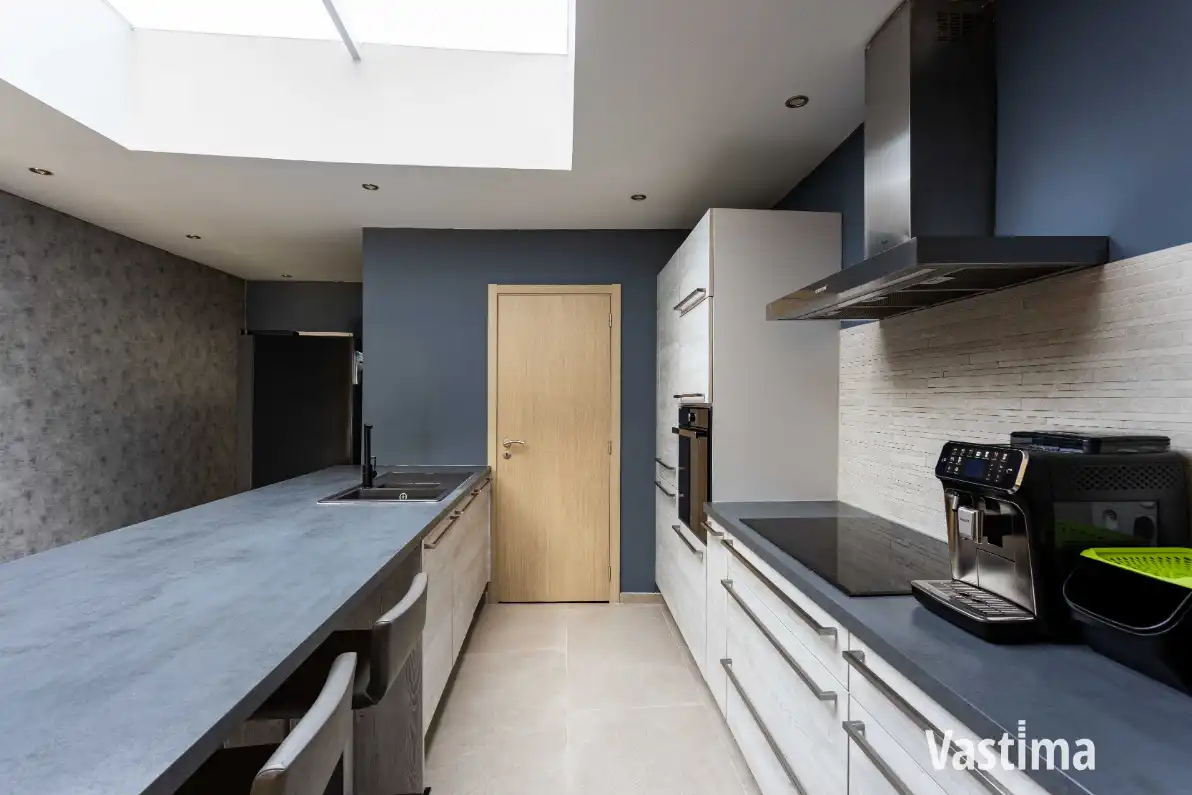 Instapklare gezinswoning met prachtige tuin en uitbreidingsmogelijkheden foto 9