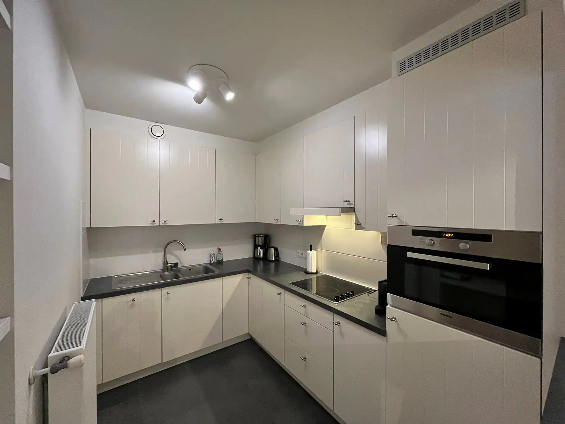 Gelijkvloers appartement op wandelafstand van de Lippenslaan foto 4