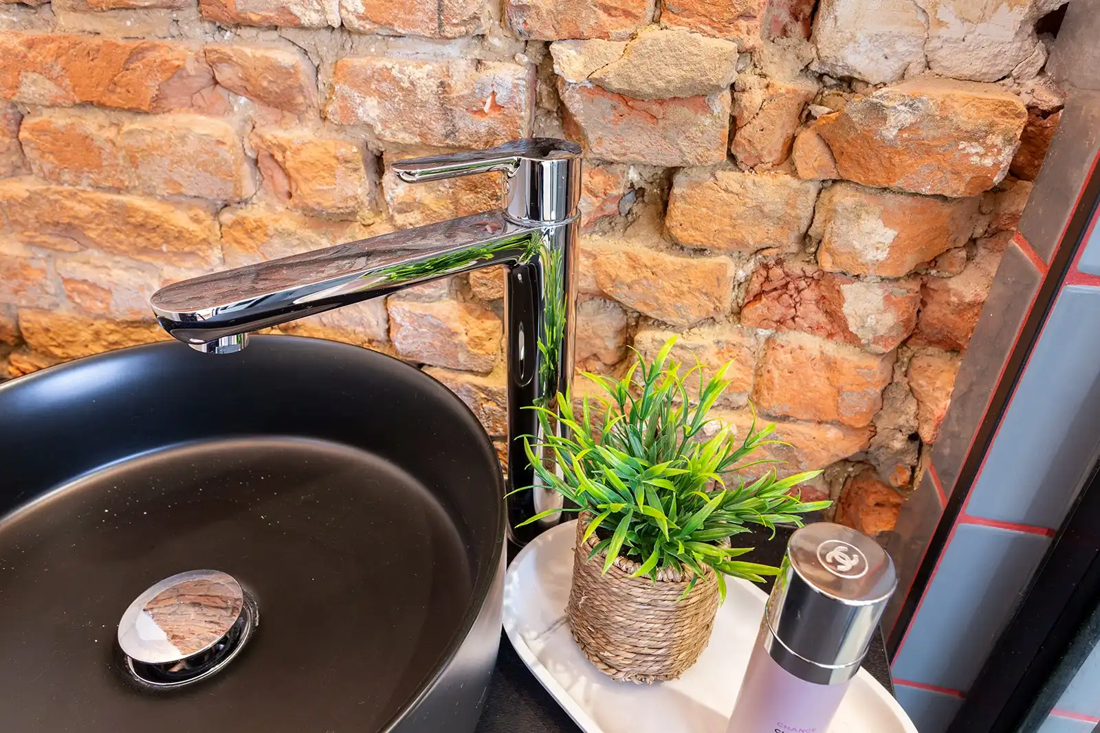 Instapklaar dakappartement op een zuchtje van Park Spoor Noord foto 20