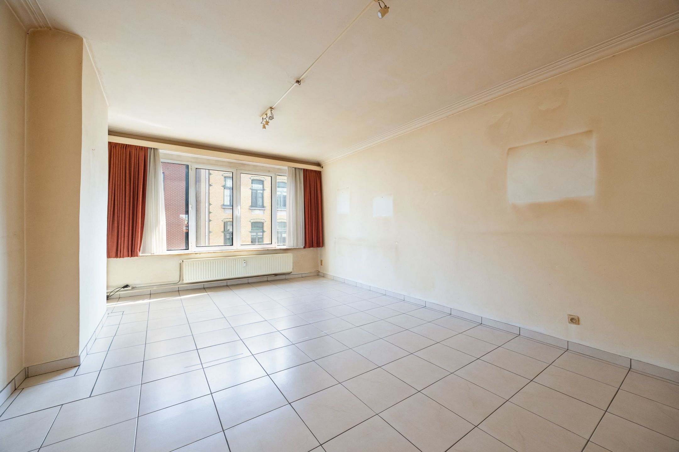 ANTWERPEN - Eén slaapkamer appartement met staanplaats foto 2