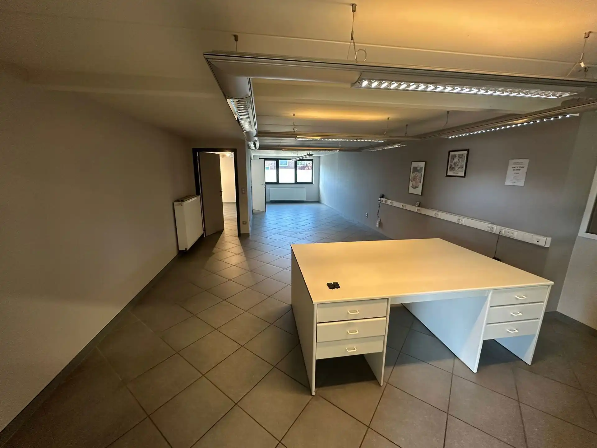 Te Huur Magazijn te Boechout  foto 9