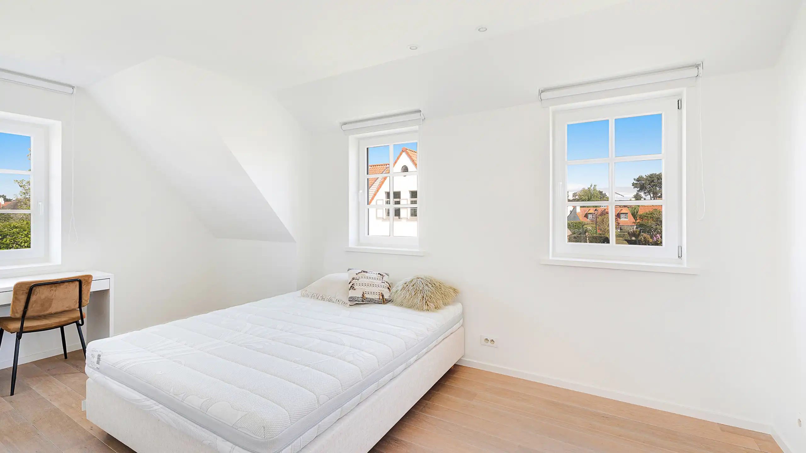Exclusieve villa met zwembad op een residentiële topligging foto 24