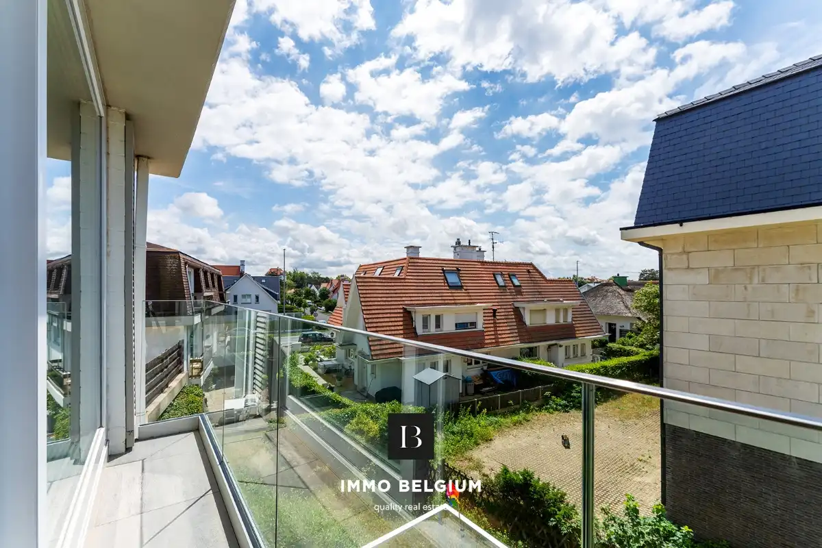 Prachtig afgewerkt appartement met parking vlak aan het strand foto 5