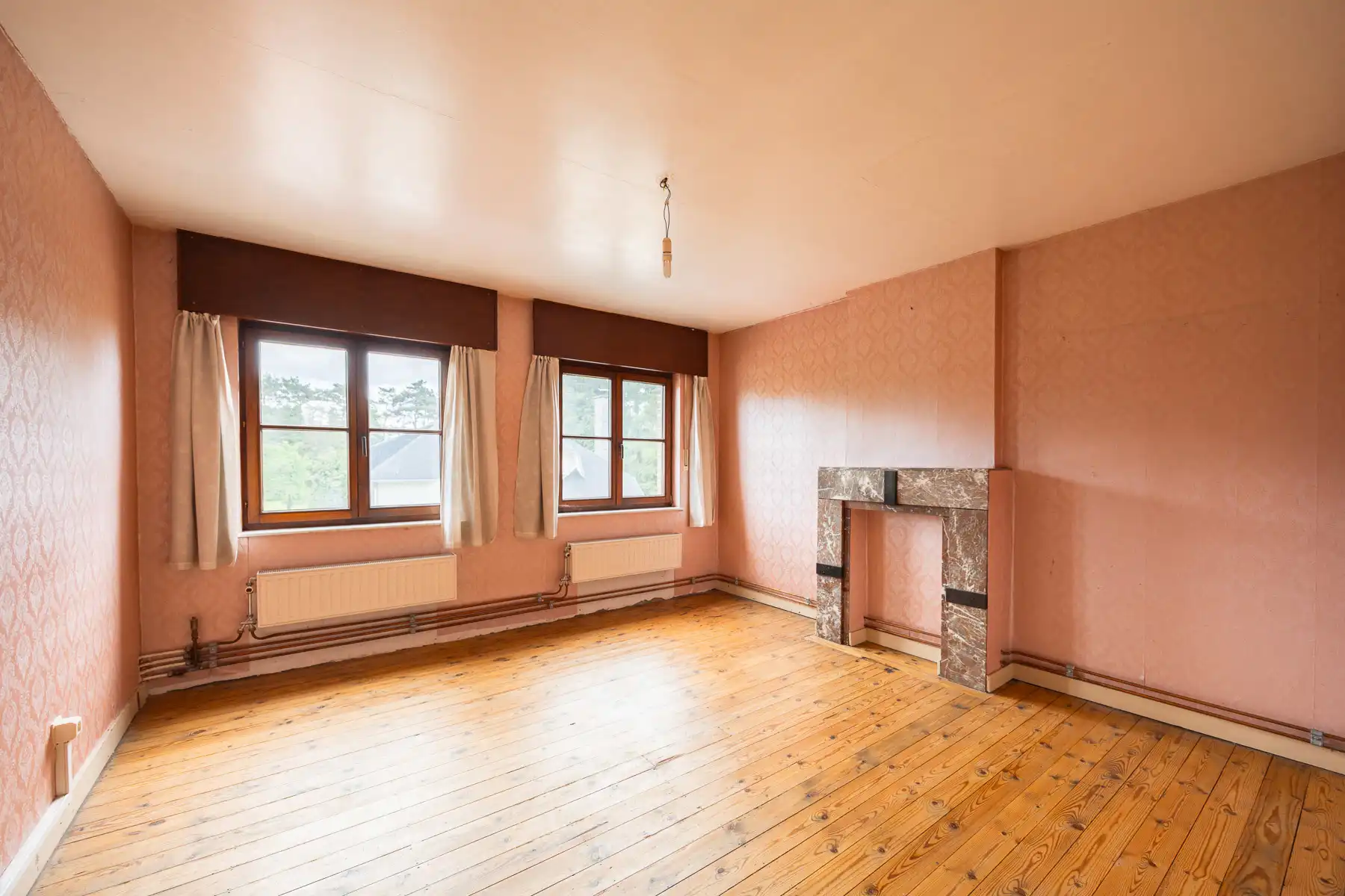 Karaktervolle, te renoveren open bebouwing op ruim perceel foto 16