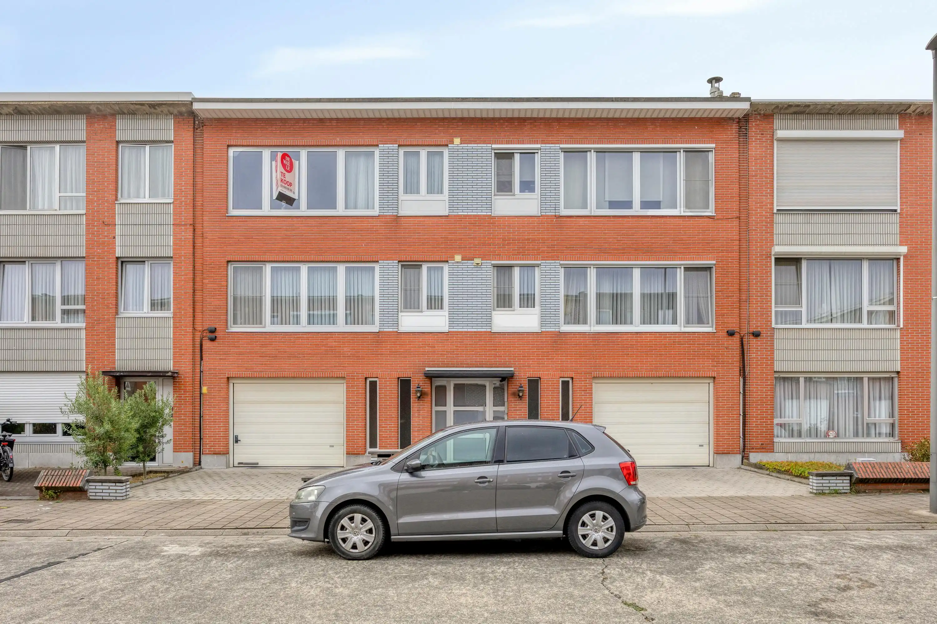 Appartement met 2 slaapkamers, garage en tuin in Deurne! foto 2