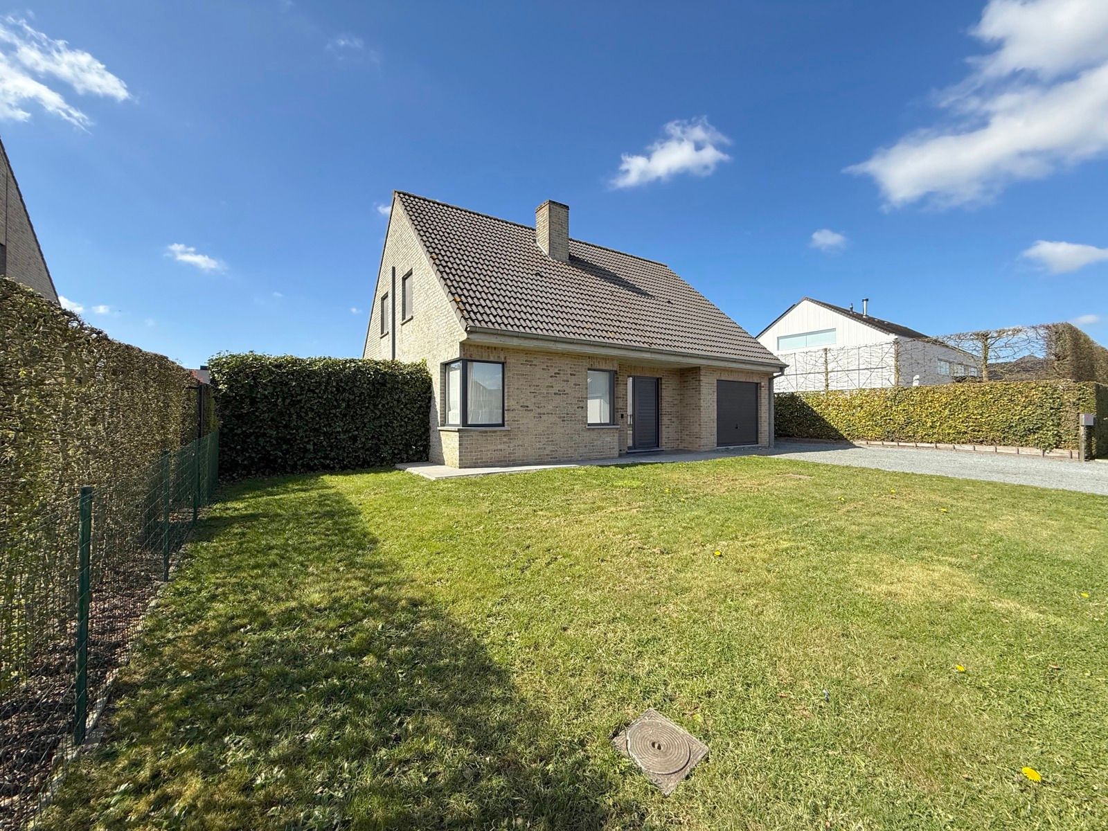 Ruime villa op rustige liggen met zongerichte tuin foto 31