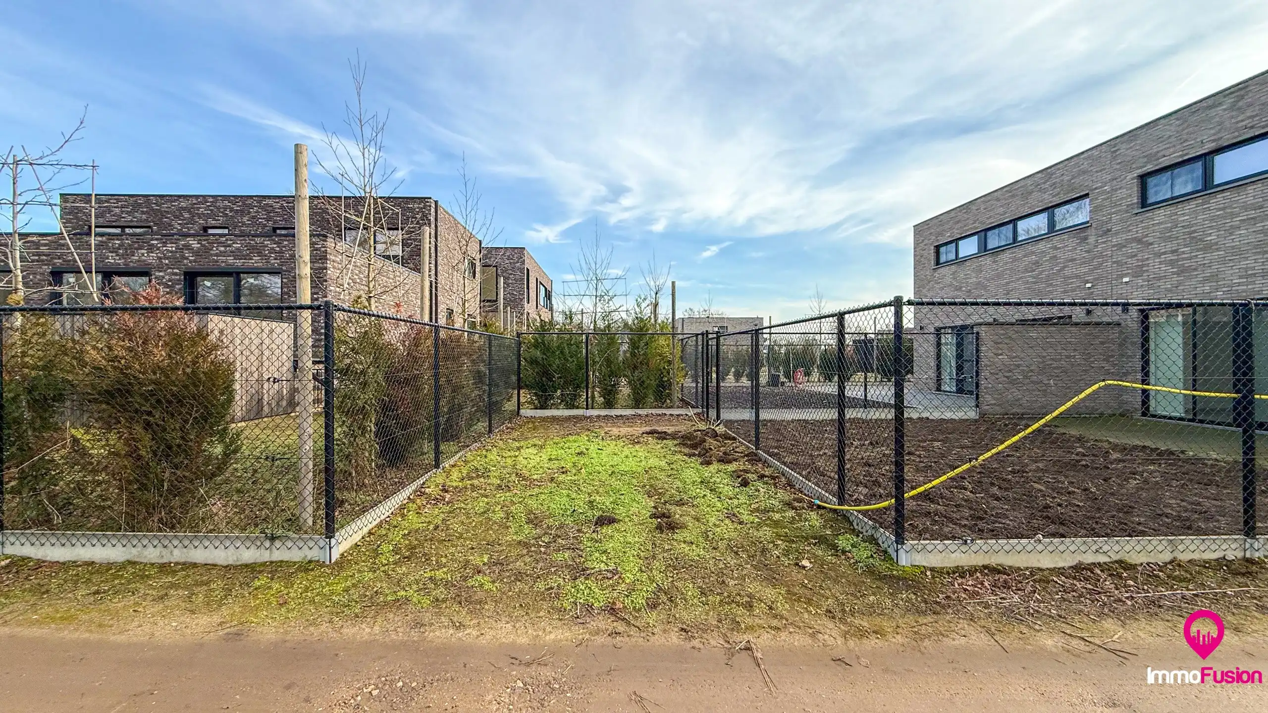 Instapklare nieuwe woning in doodlopende straat met 3 slpkms foto 43