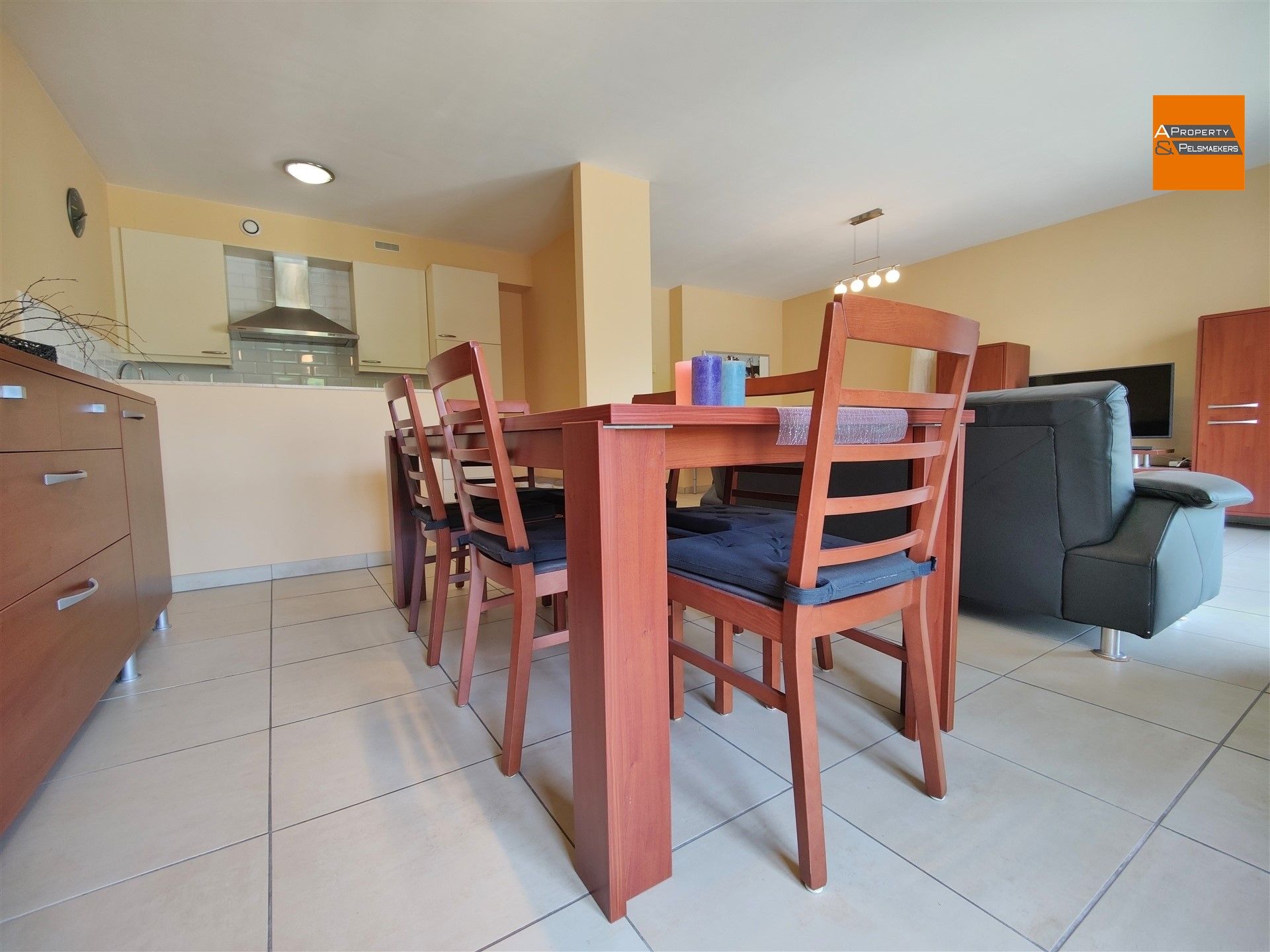 Verzorgd appartement met 2 slaapkamers. foto 5