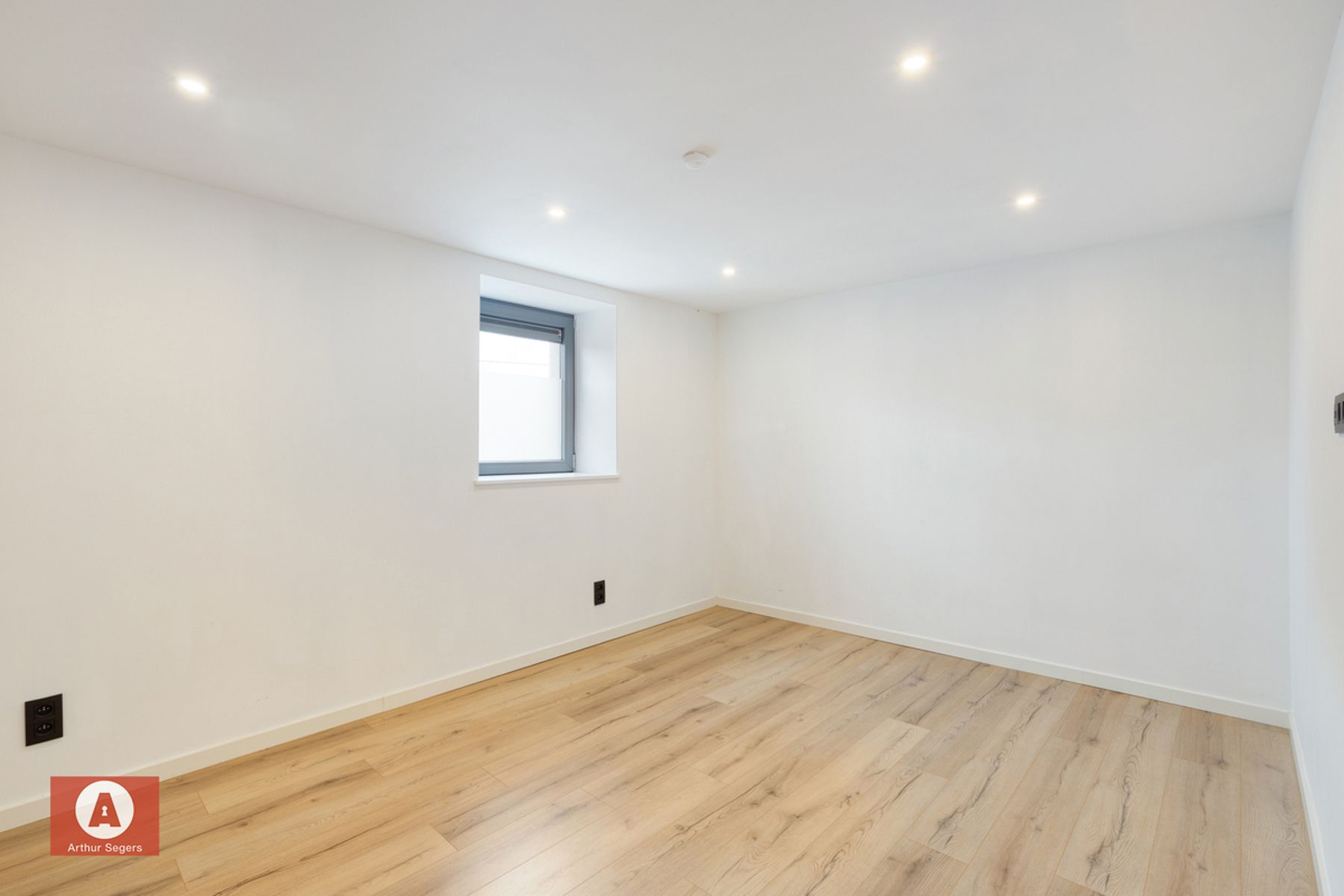 Energiezuinige & hedendaagse starters-woning met terras. foto 19