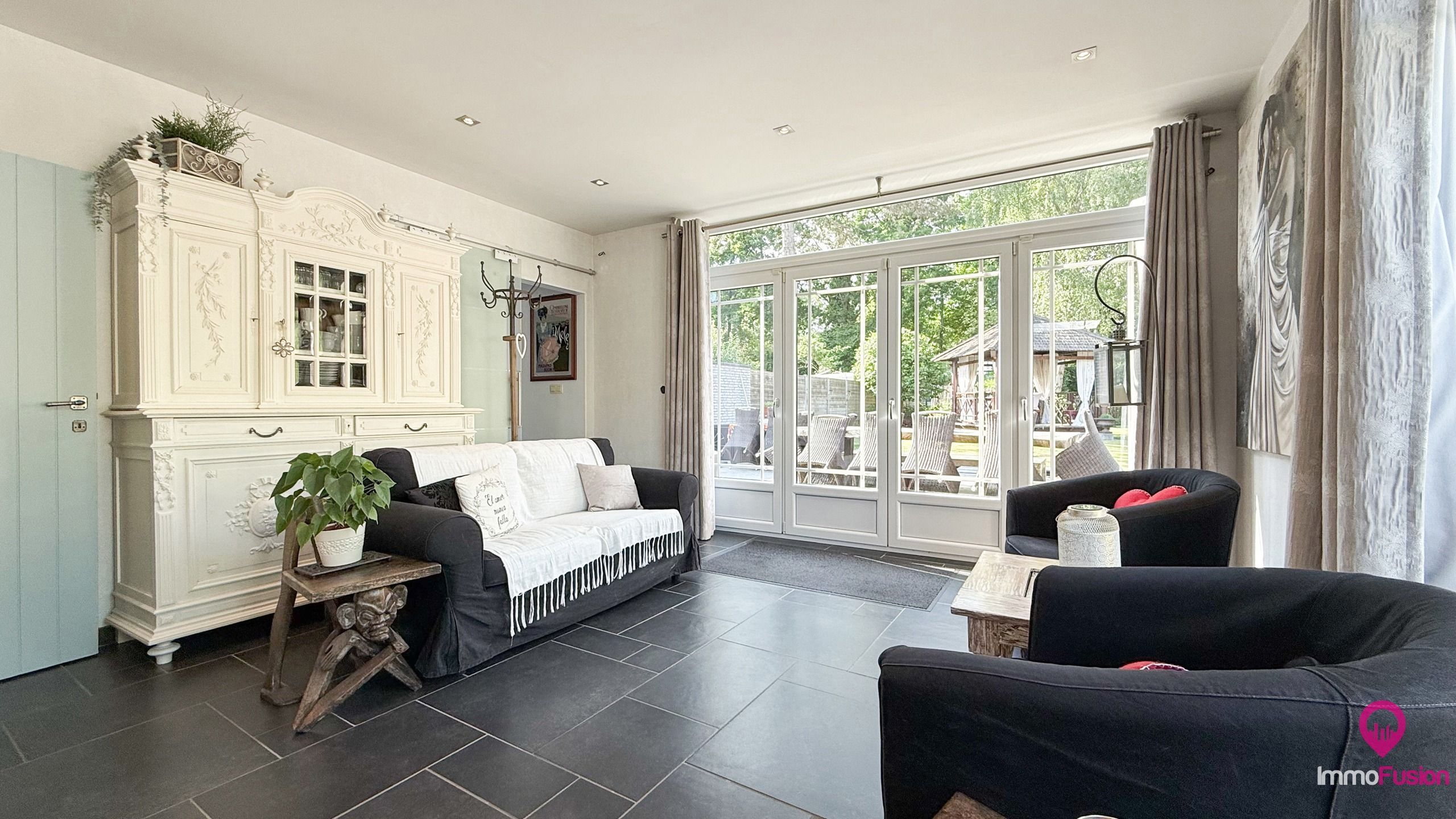 Rustig gelegen instapklare woning met 4 slpks en mooie tuin! foto 12