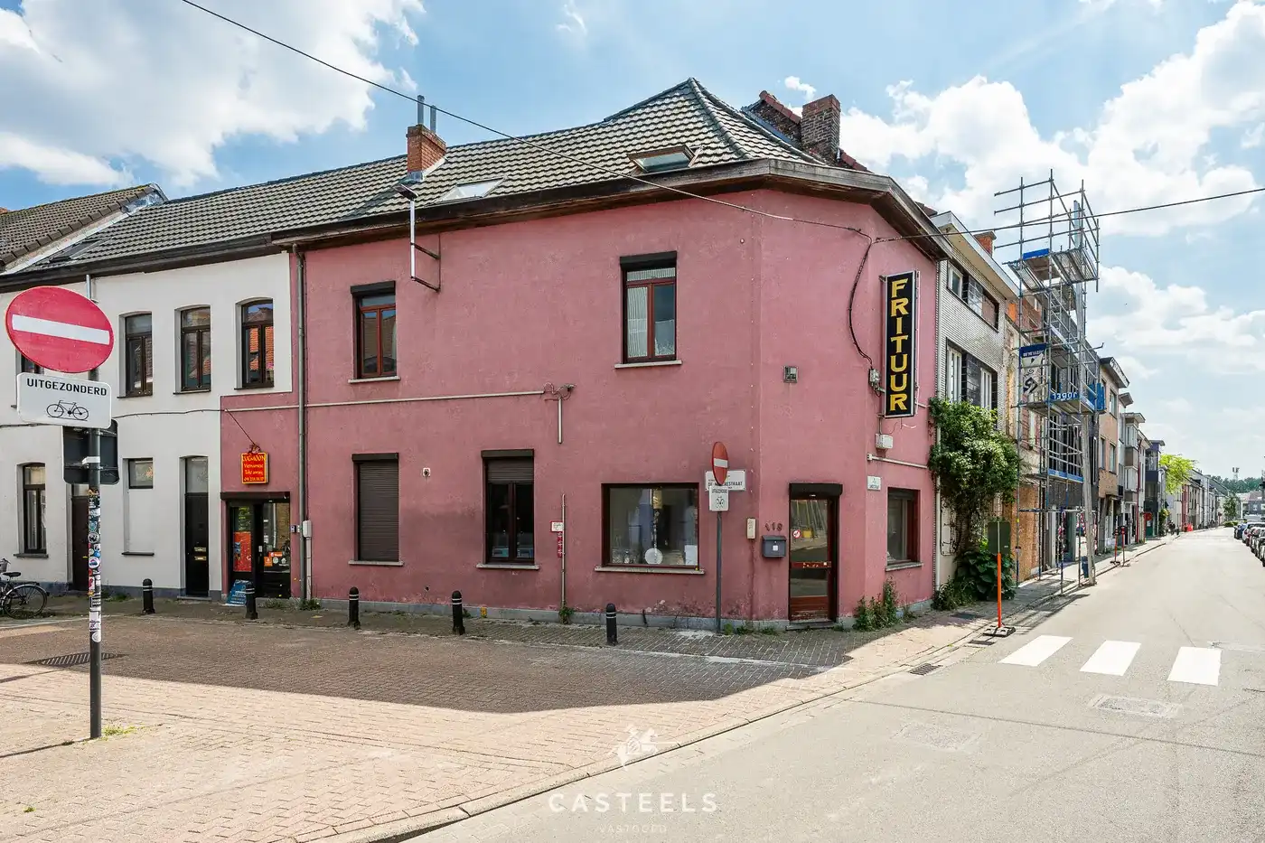 Instapklare opbrengsteigendom met handelsruimte en woonst op toplocatie in Ledeberg foto 2