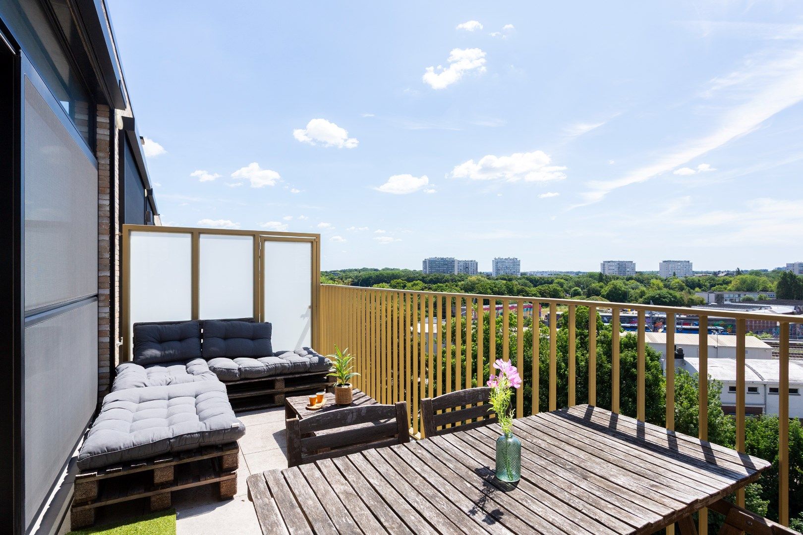 Moderne penthouse met drie slaapkamers en zonnig terras in hartje Zurenborg – Antwerpen foto 10