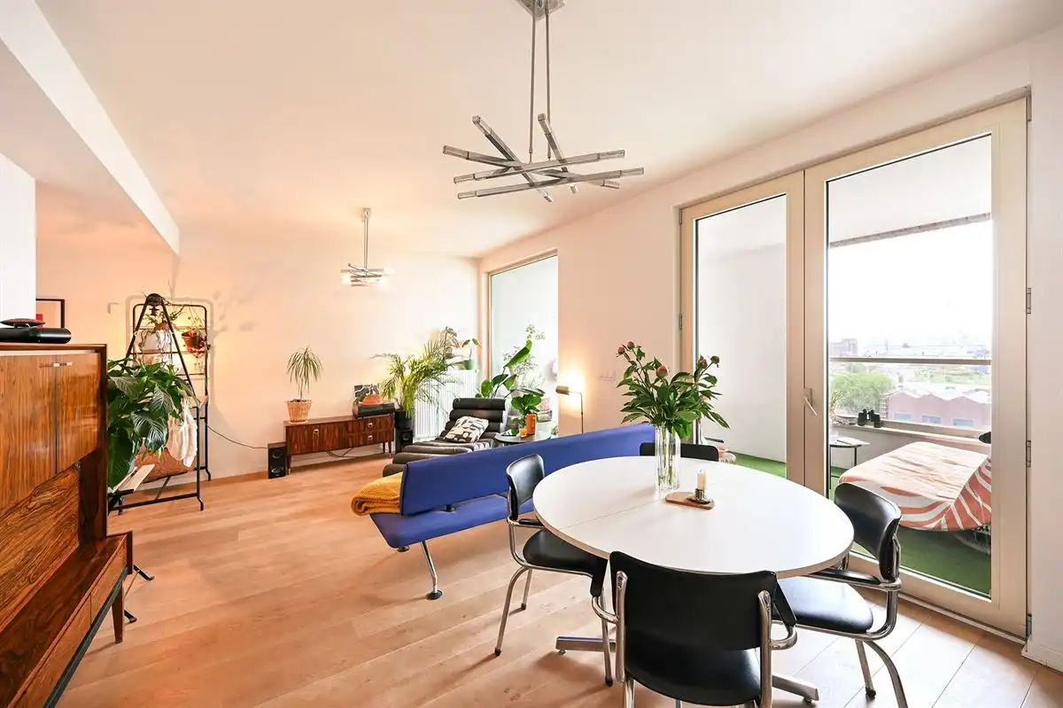Instapklaar appartement met ruim terras op het Eilandje
 foto 14