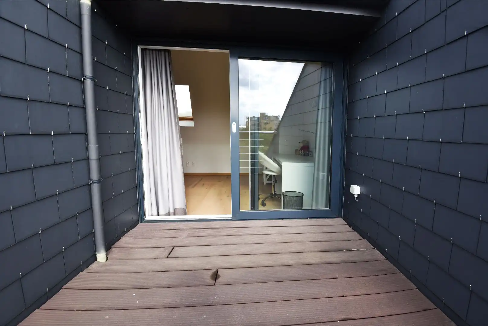 Duplex appartement op de 2e verdieping met 2 slpks en terras te Gent foto 9