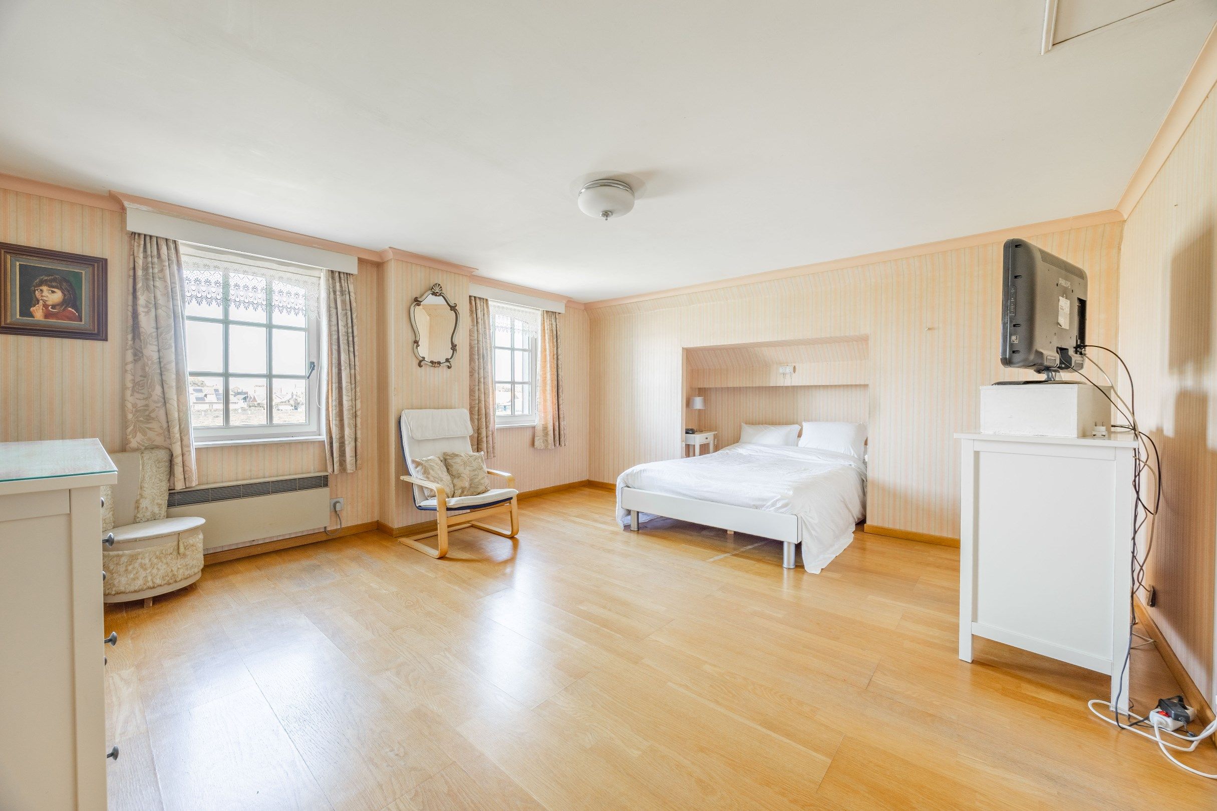 CHARME LANDHUIS  GELEGEN OP 1534 M² foto 18