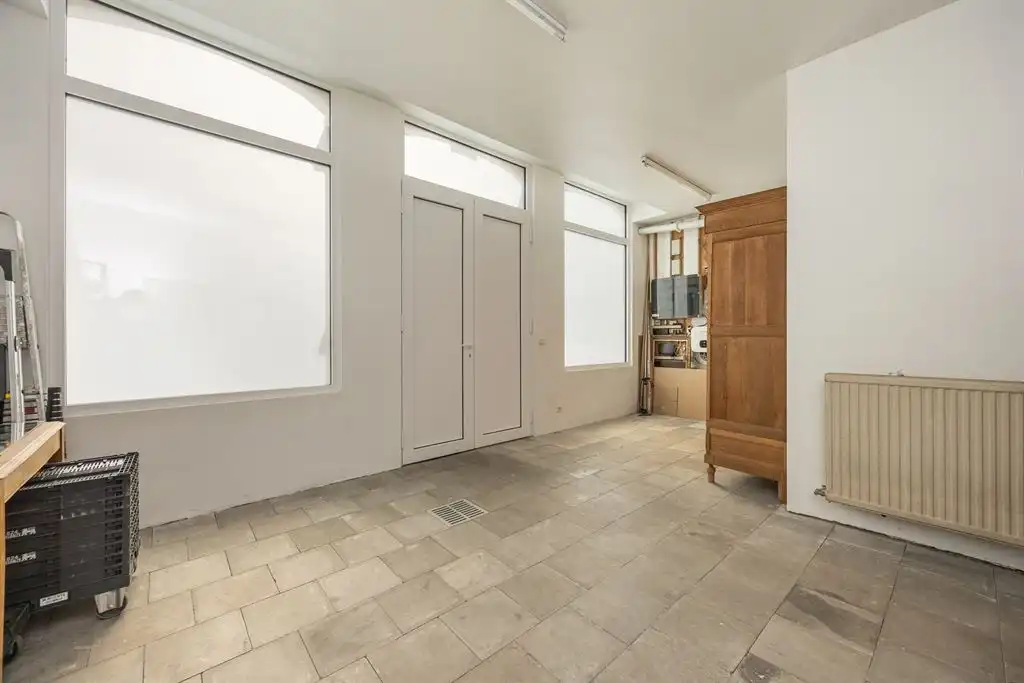 Unieke woning met eclectische gevels en dakterras foto 28