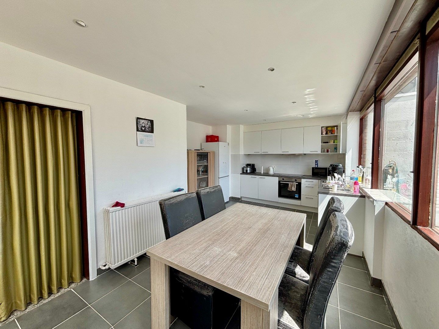 STATIGE HERENWONING MET 4-6 SLPKS, GROTE GARAGE EN TUIN foto 7