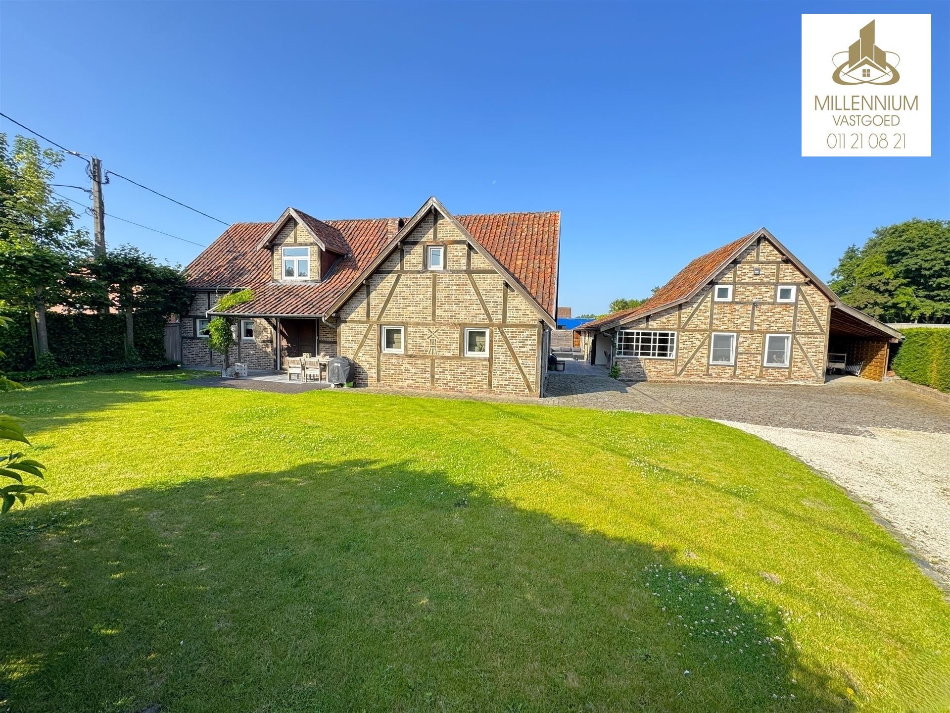 Ruime 5-SLK Woning met bijwoning foto {{pictureIndex}}